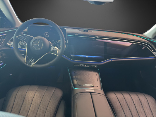 MERCEDES-BENZ E 220 d 4Matic-image-7