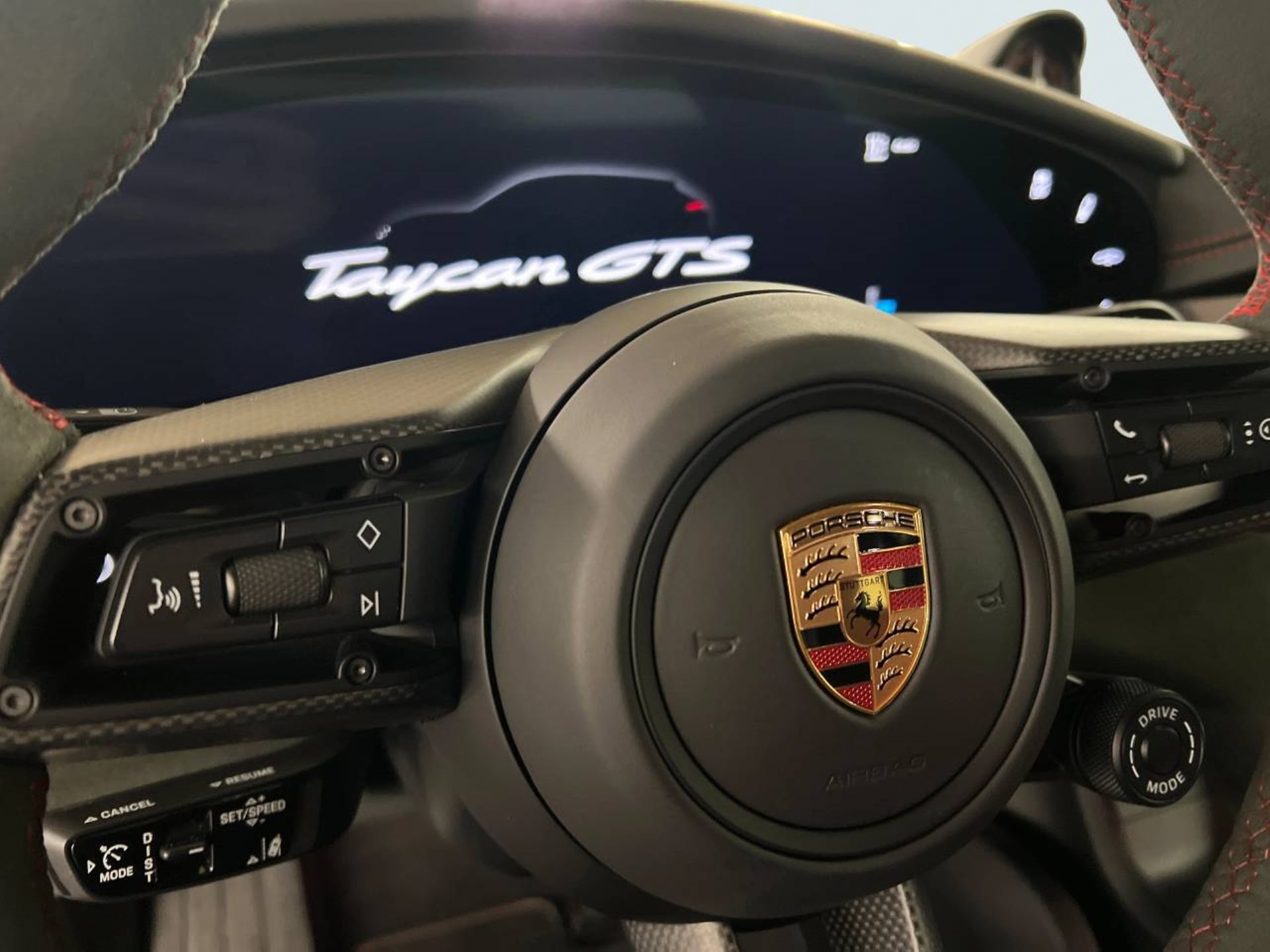 PORSCHE Taycan GTS Sport Turismo-image-16