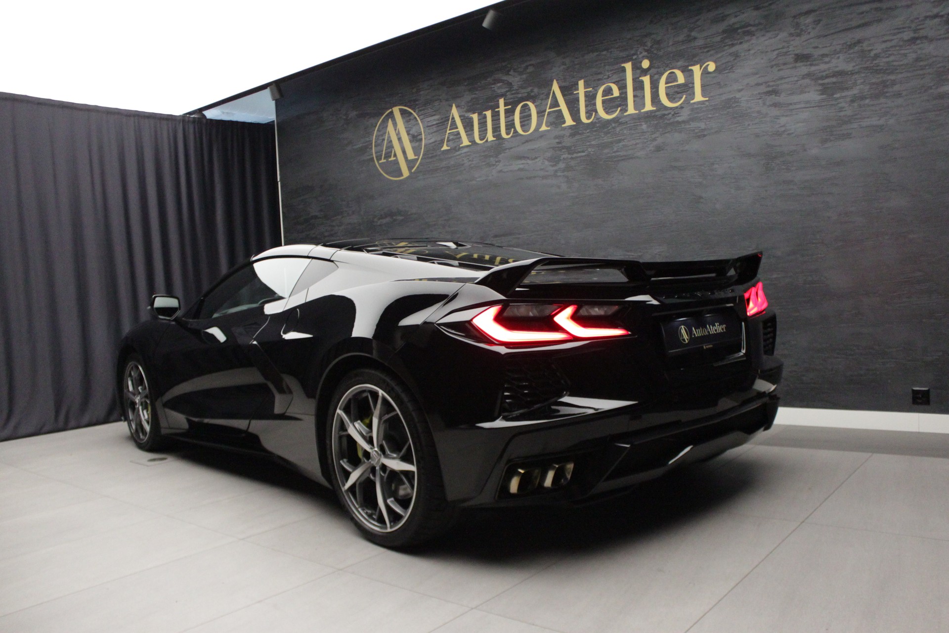 CHEVROLET Corvette Coupé Stingray Swiss Edition-image-11