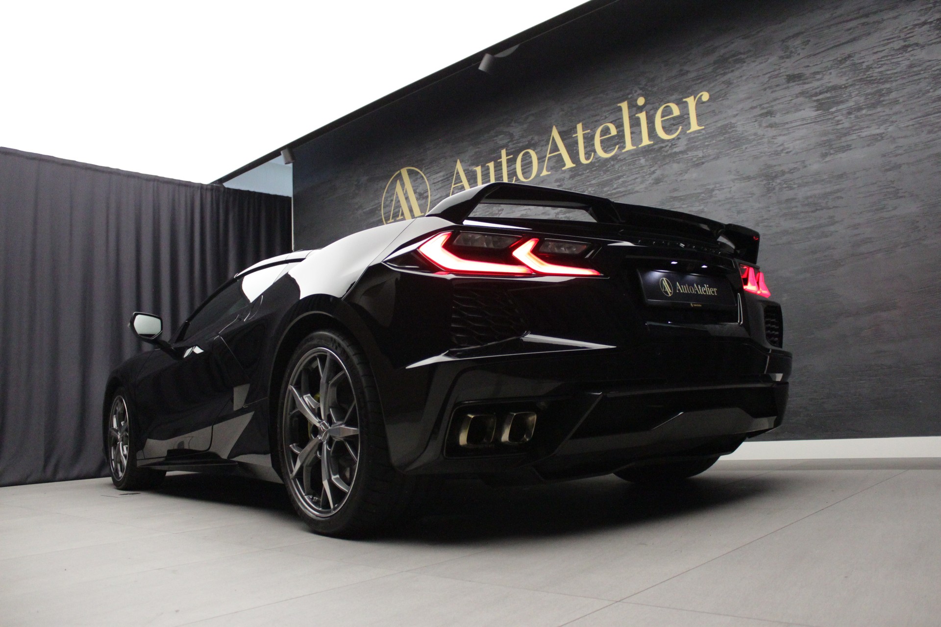 CHEVROLET Corvette Coupé Stingray Swiss Edition-image-12