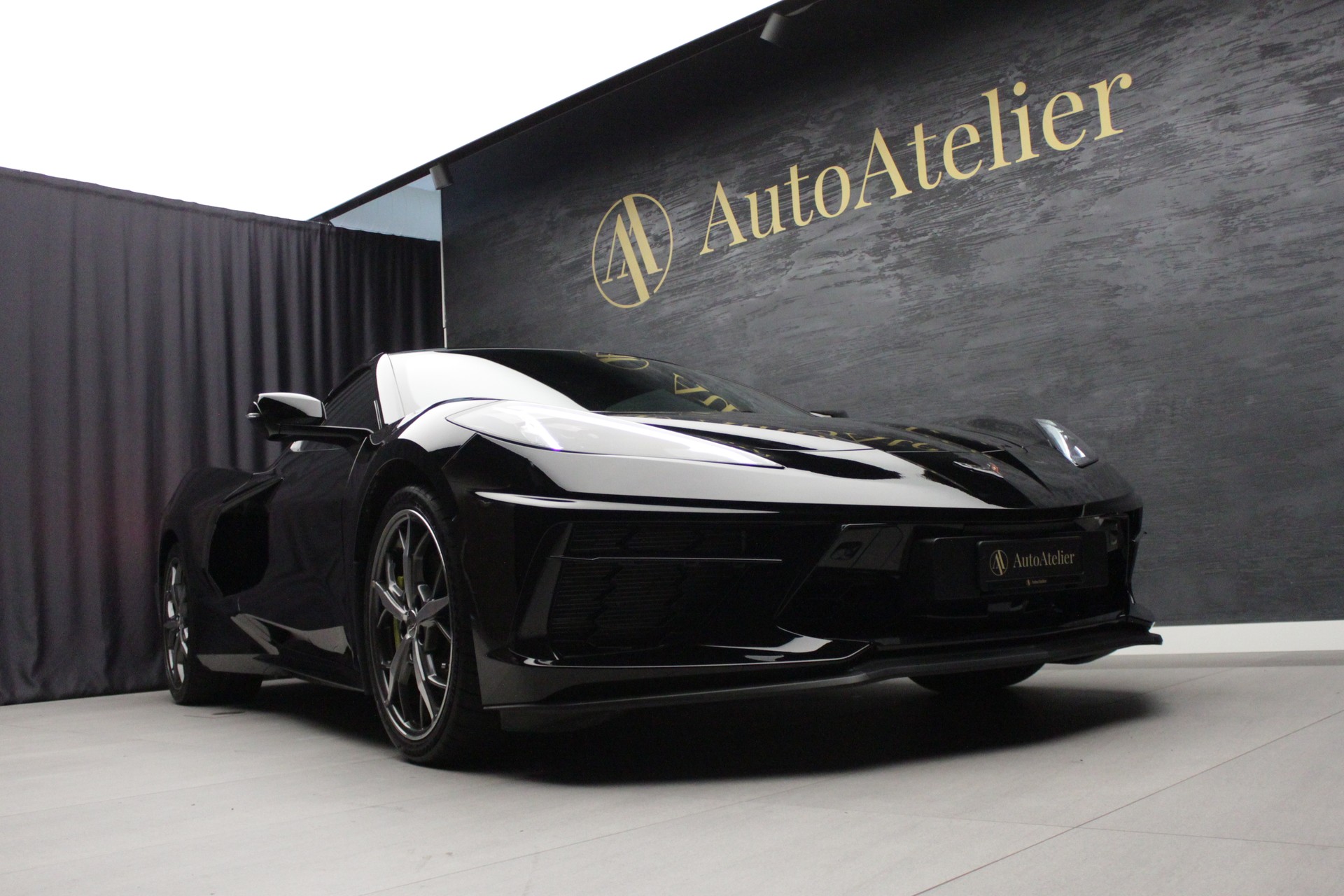 CHEVROLET Corvette Coupé Stingray Swiss Edition-showroom-element-3