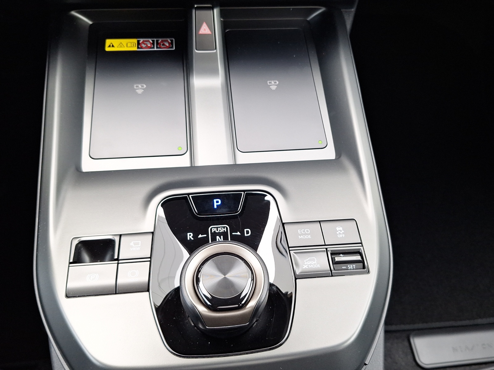TOYOTA bZ4X Touring Premium AWD-image-11