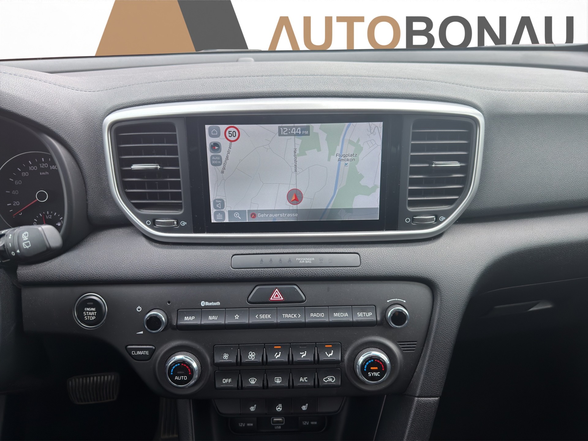 KIA Sportage 1.6 CRDi MHEV 4WD Black Edition-image-15