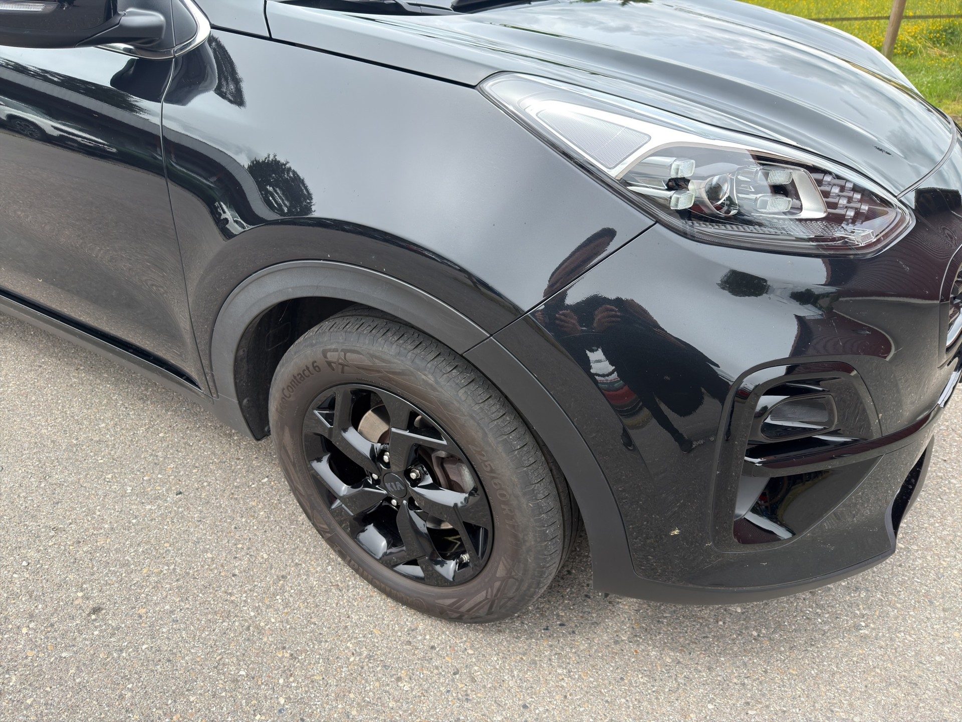 KIA Sportage 1.6 CRDi MHEV 4WD Black Edition-image-27