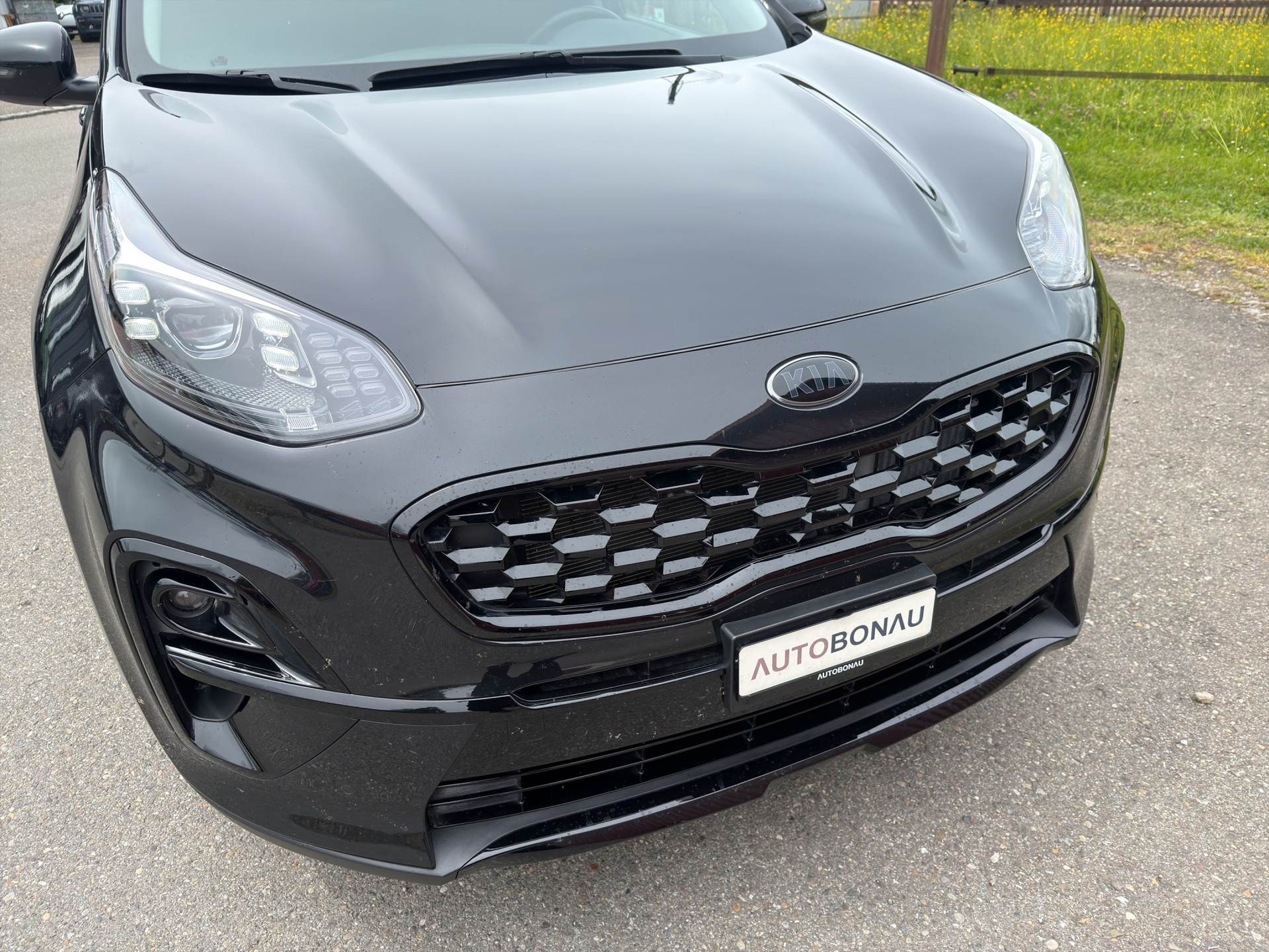 KIA Sportage 1.6 CRDi MHEV 4WD Black Edition-image-28