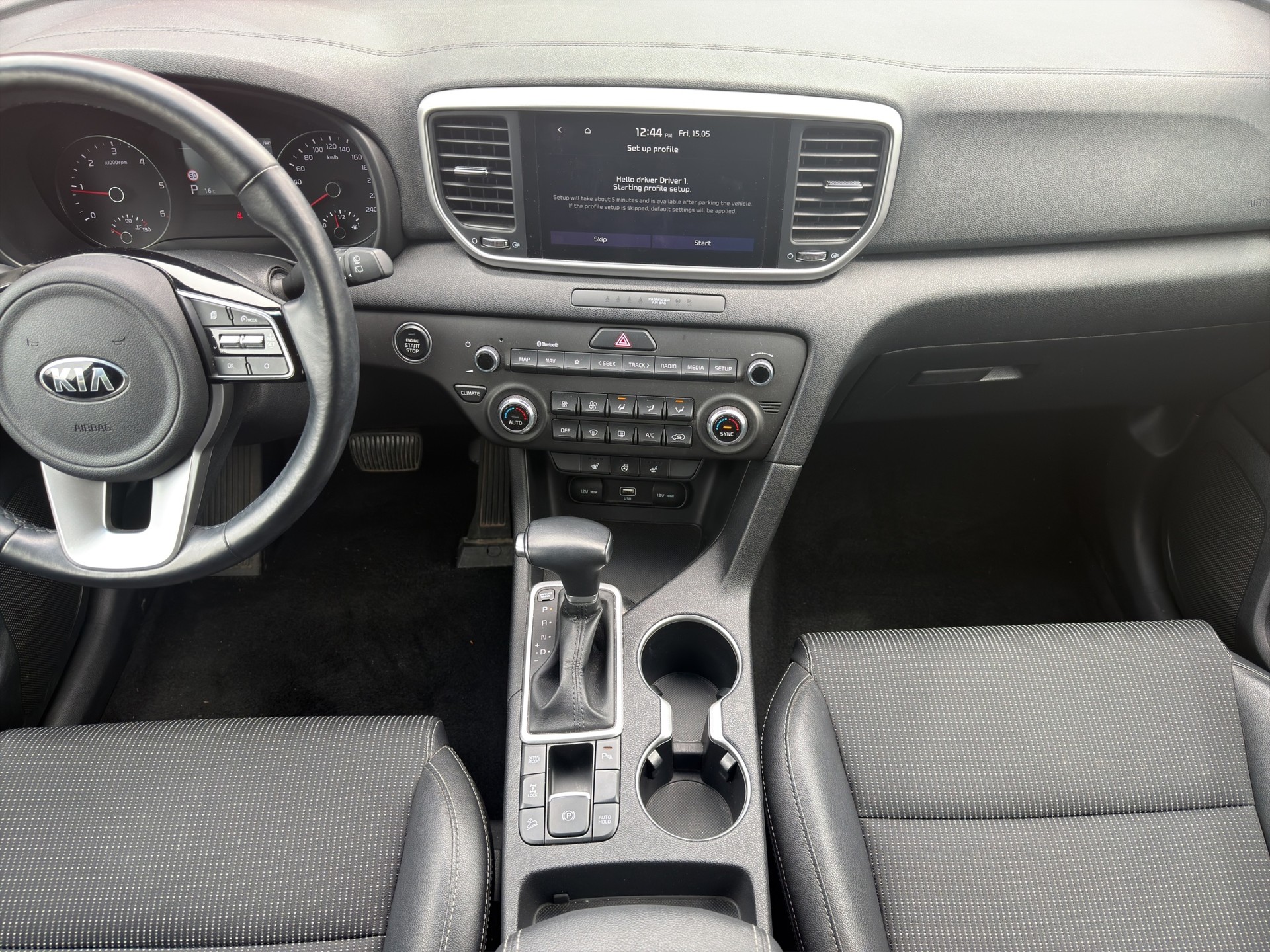 KIA Sportage 1.6 CRDi MHEV 4WD Black Edition-image-14