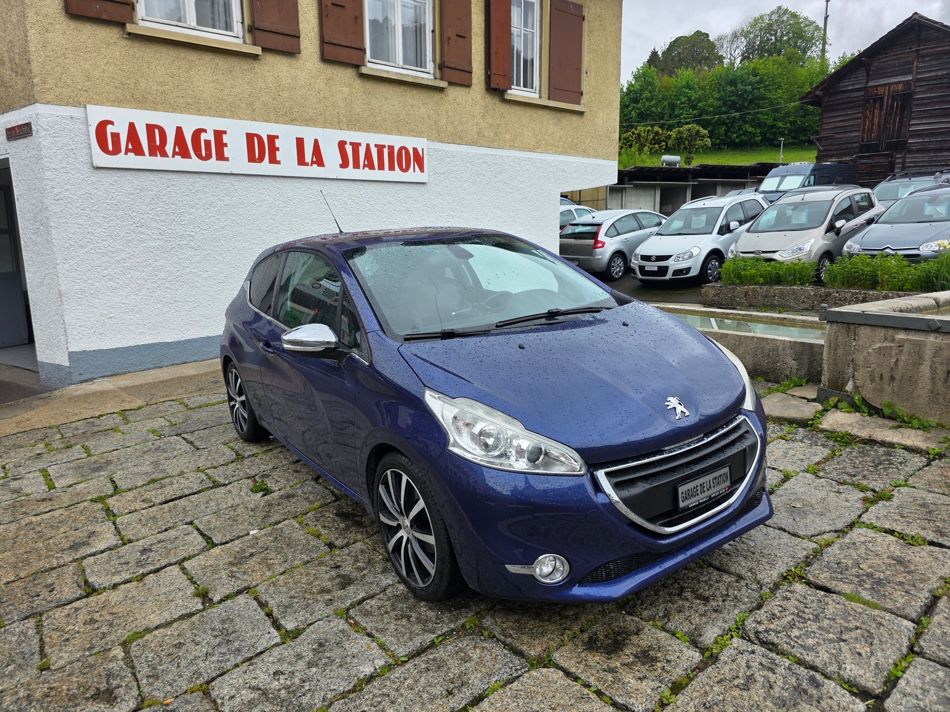 PEUGEOT 208 1.6 VTI Allure-image-2