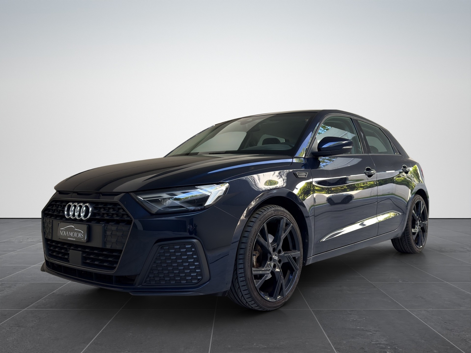 AUDI A1 Sportback 30 TFSI Attraction S-tronic-image-0