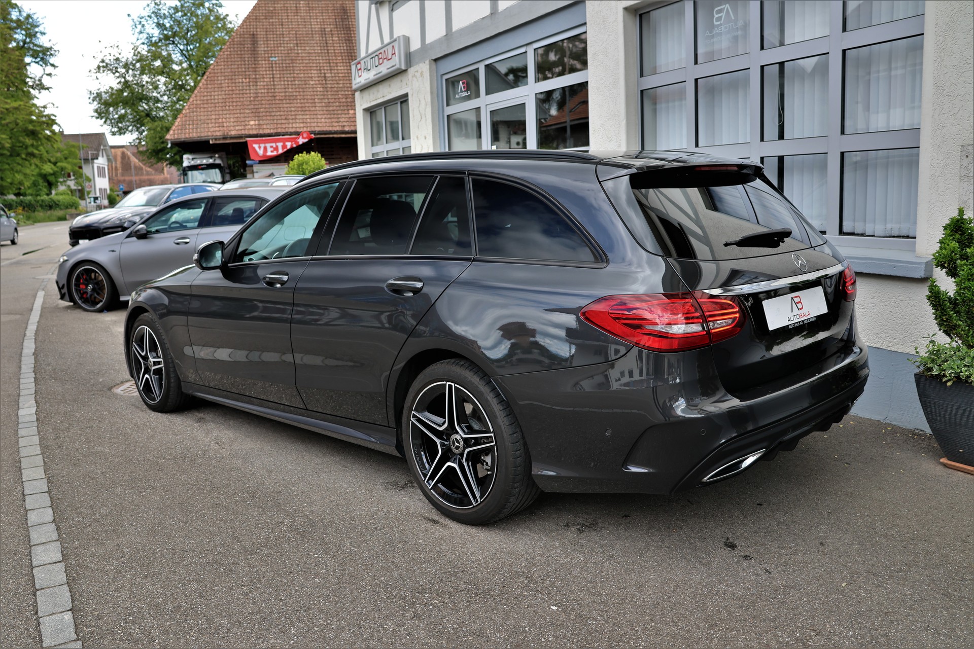 MERCEDES-BENZ C 220 d Swiss Star AMG Line 4M 9G-Tronic (CH)-image-7