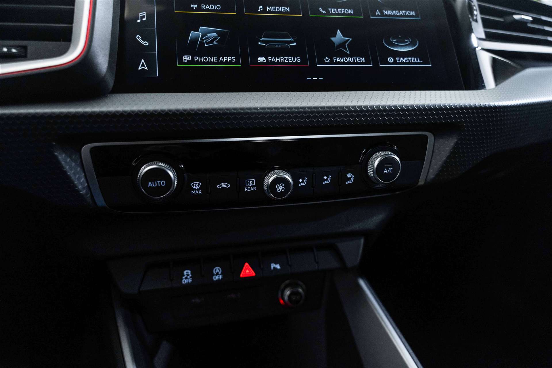 AUDI AUDI A1 Sportback 30 TFSi S-Line Black-Edition S-Tronic Automat-image-21