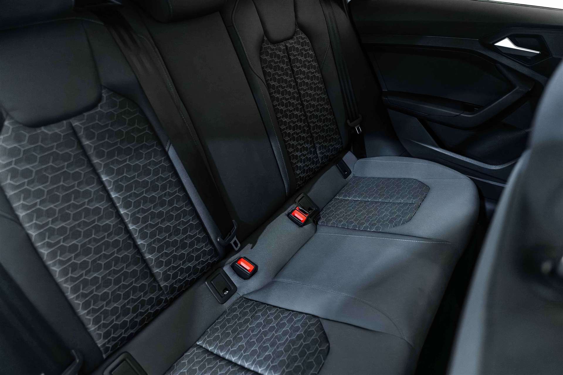 AUDI AUDI A1 Sportback 30 TFSi S-Line Black-Edition S-Tronic Automat-image-13