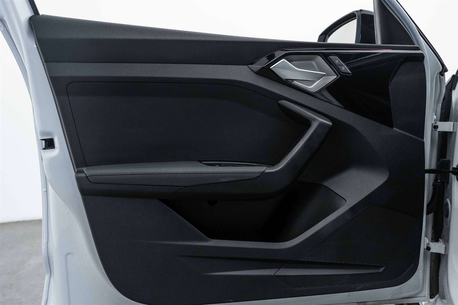 AUDI AUDI A1 Sportback 30 TFSi S-Line Black-Edition S-Tronic Automat-image-6