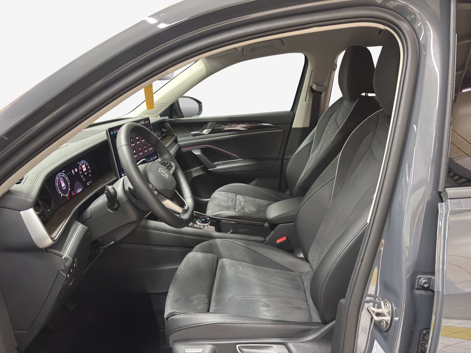 VW Tayron 2.0 TSI Elegance DSG 4Motion-image-7