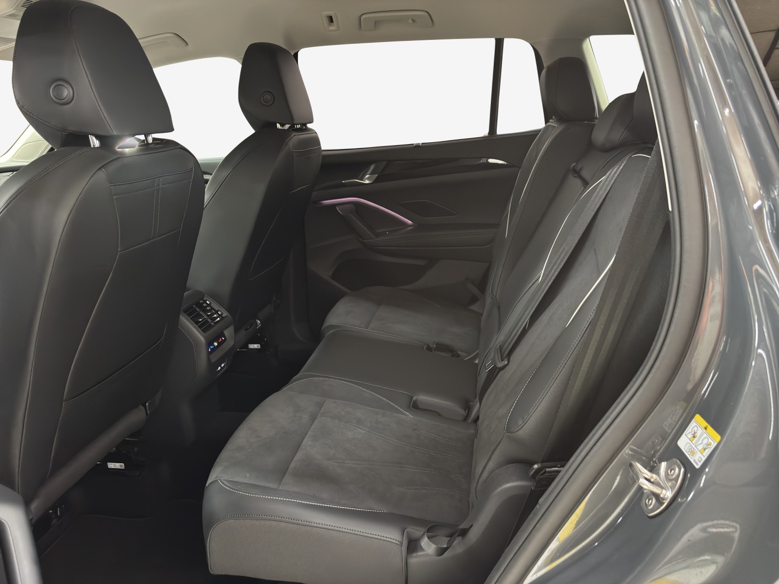 VW Tayron 2.0 TSI Elegance DSG 4Motion-image-11