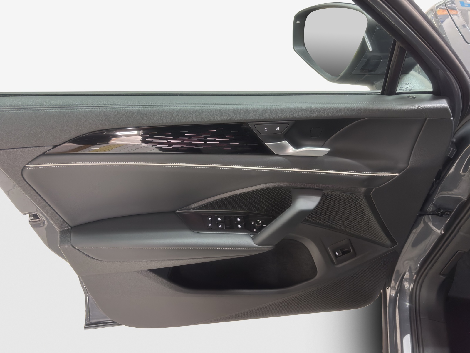 VW Tayron 2.0 TSI Elegance DSG 4Motion-image-15