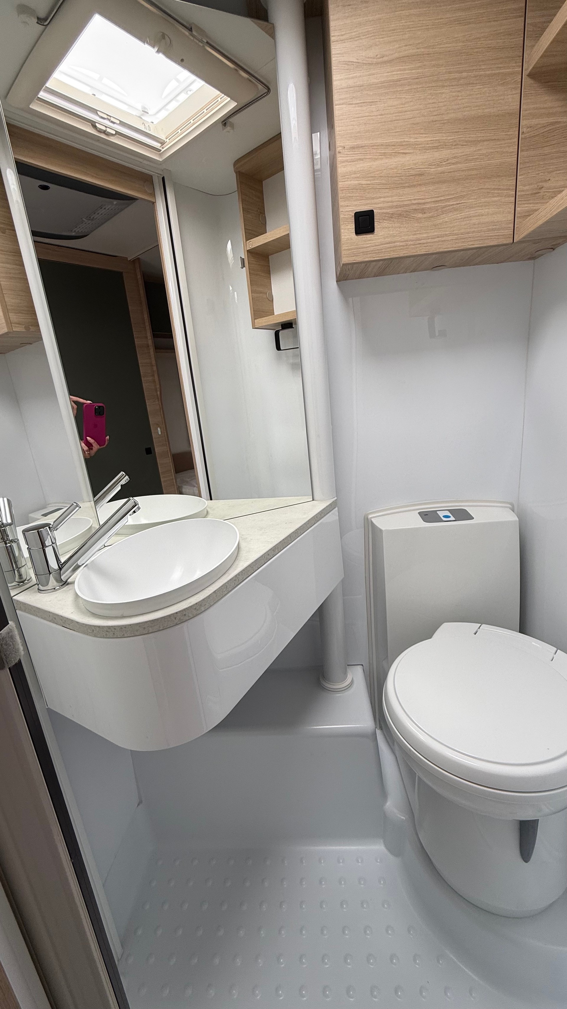 CARAVELAIR Exclusive Line 542-image-18