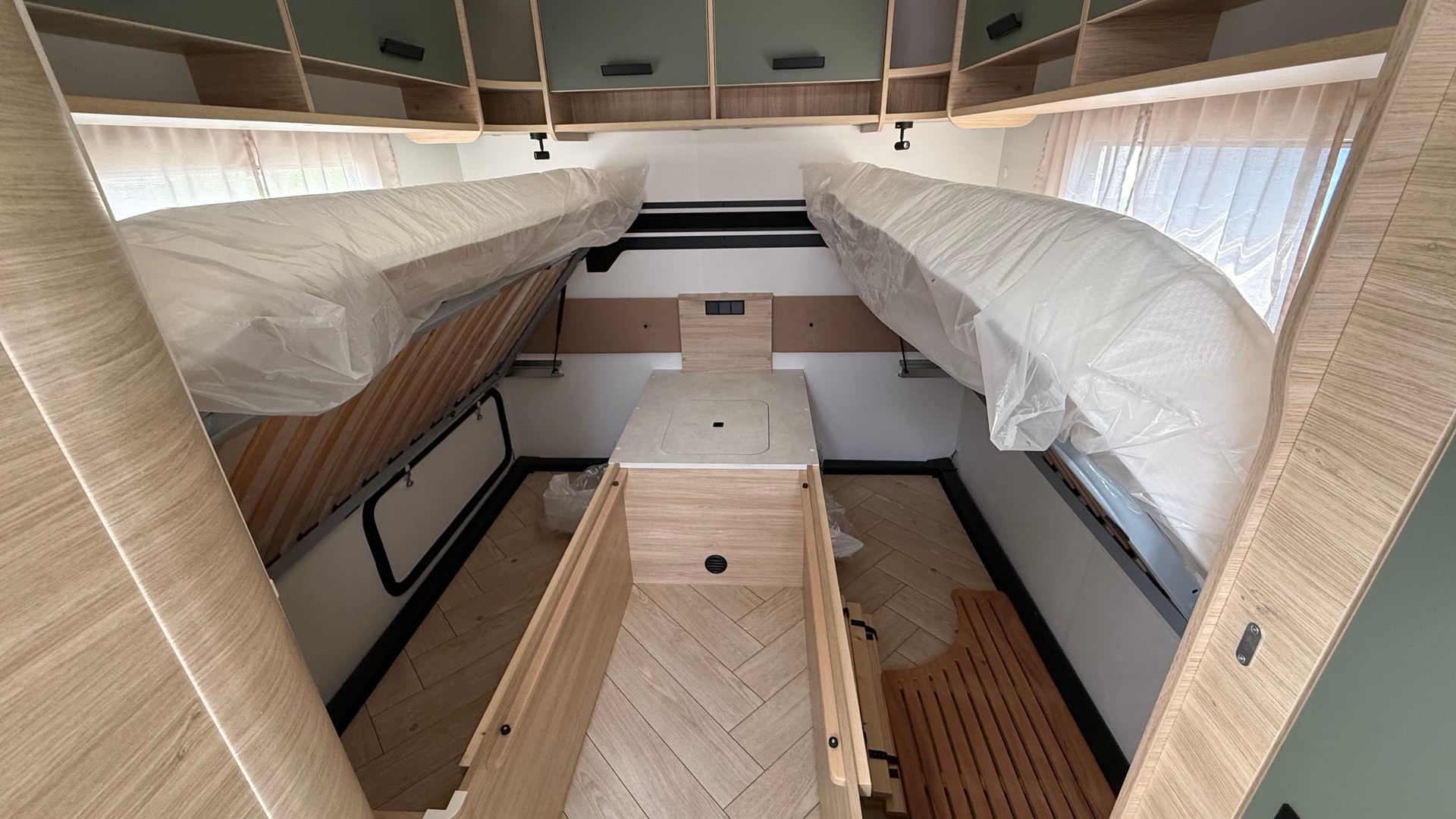 CARAVELAIR Exclusive Line 542-image-15