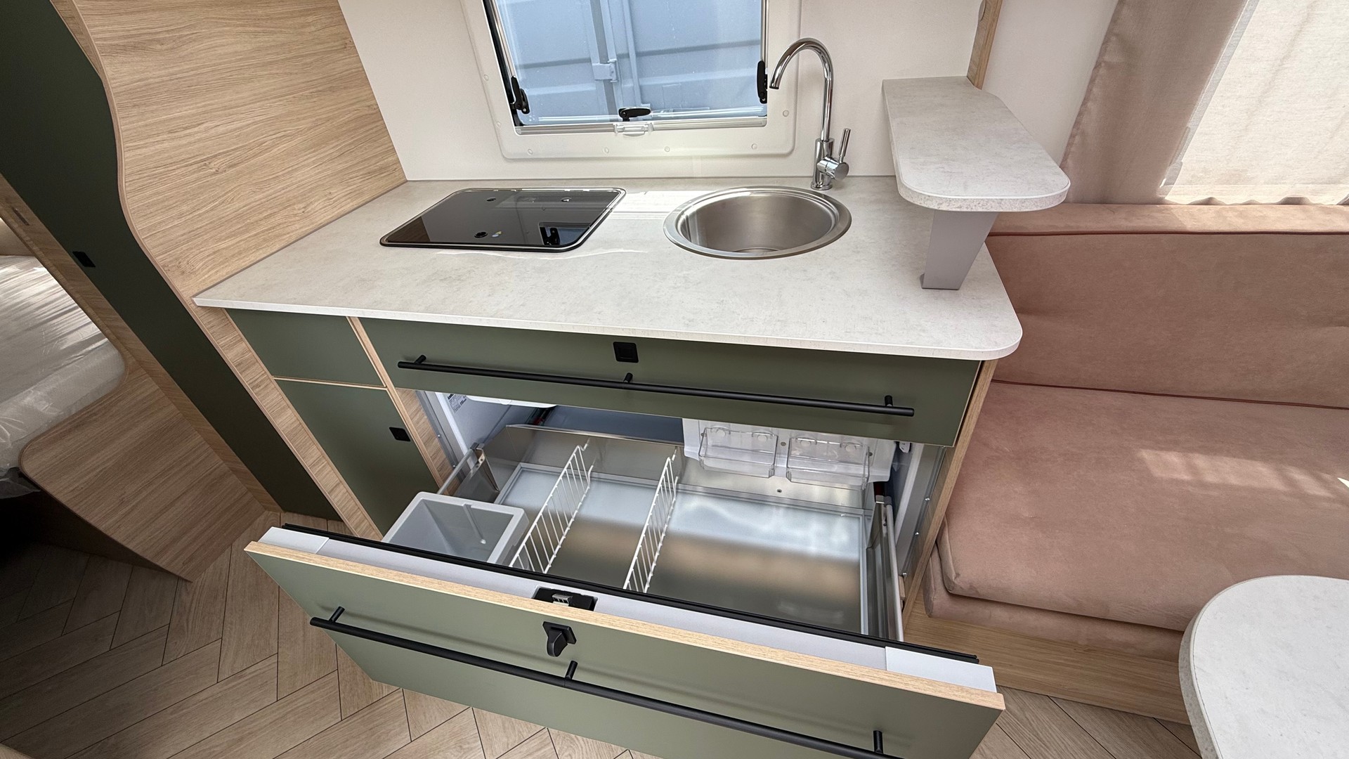 CARAVELAIR Exclusive Line 542-image-10