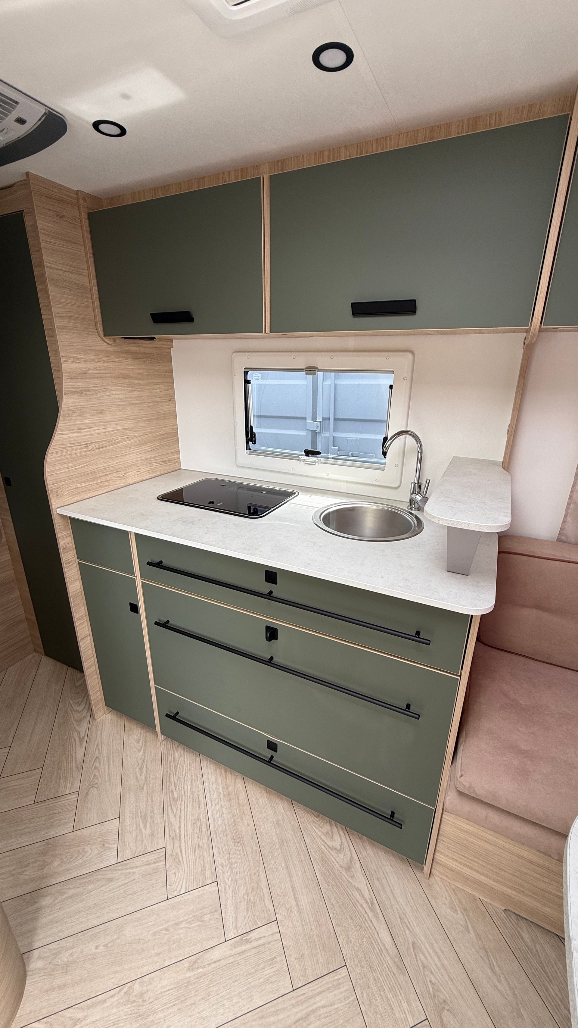 CARAVELAIR Exclusive Line 542-image-9