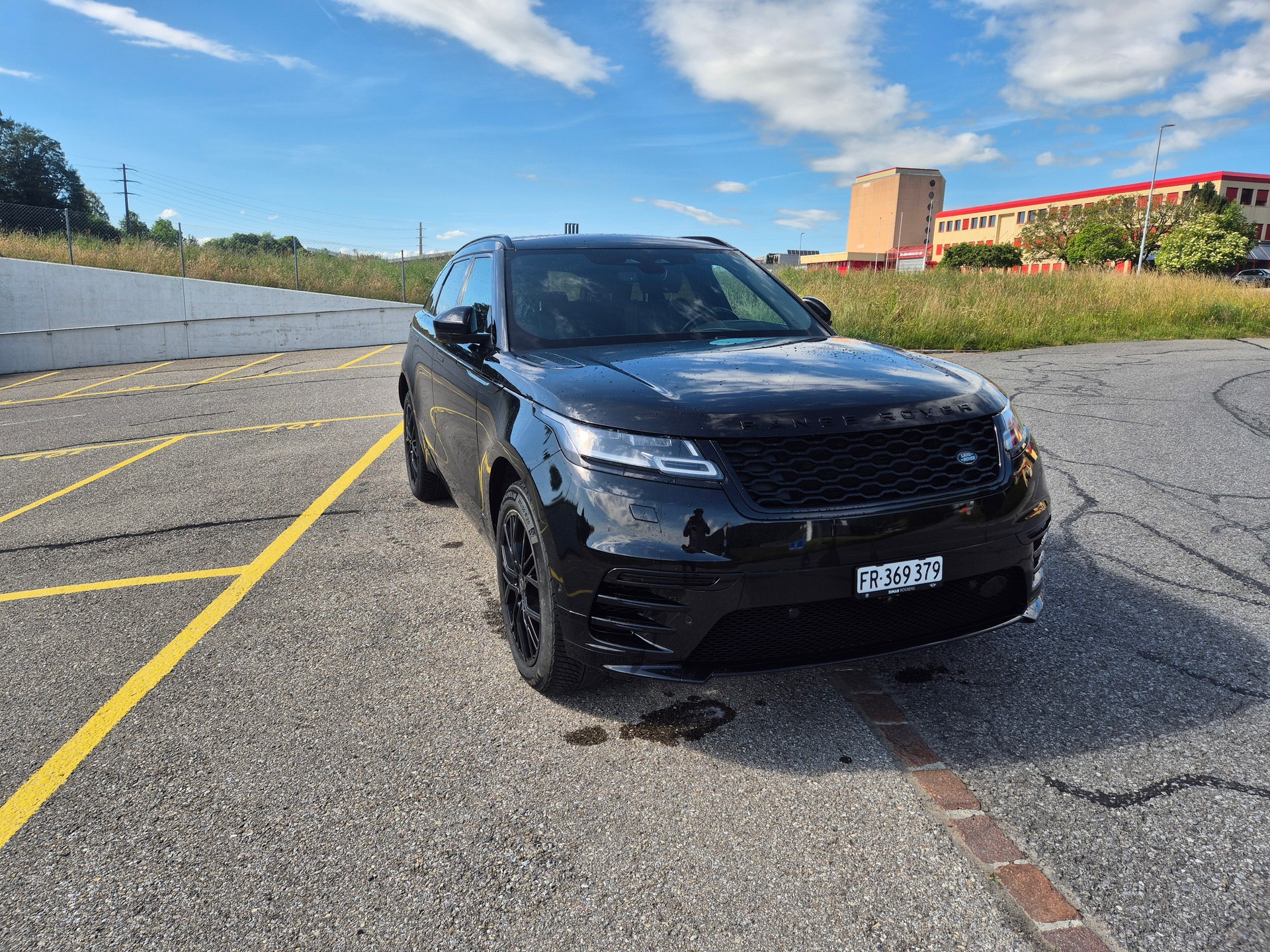 LAND ROVER 2.0 T R-Dynamic HSE-image-0