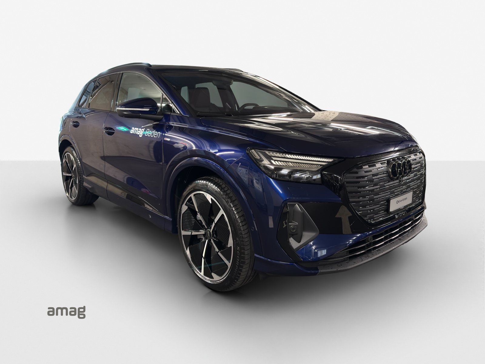 AUDI Q4 e-tron 45 Attraction quattro-image-5