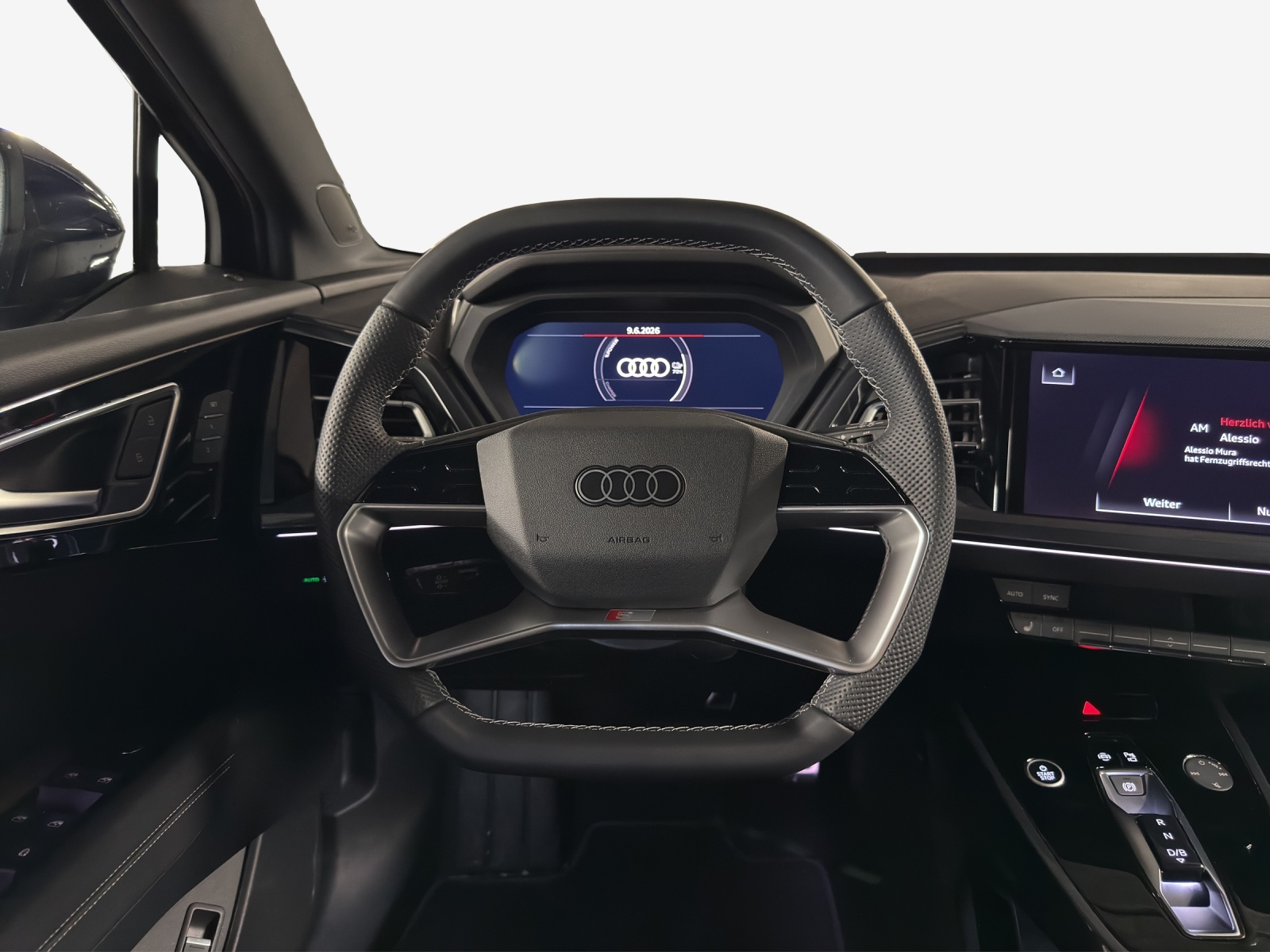 AUDI Q4 e-tron 45 Attraction quattro-image-9