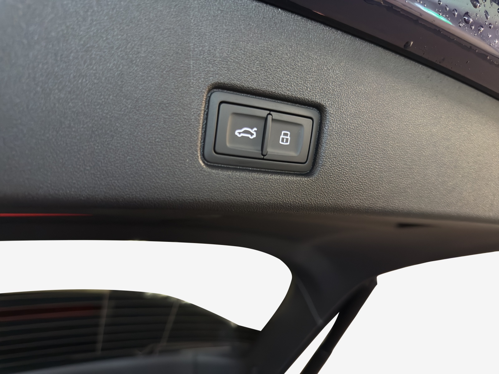 AUDI Q4 e-tron 45 Attraction quattro-image-13