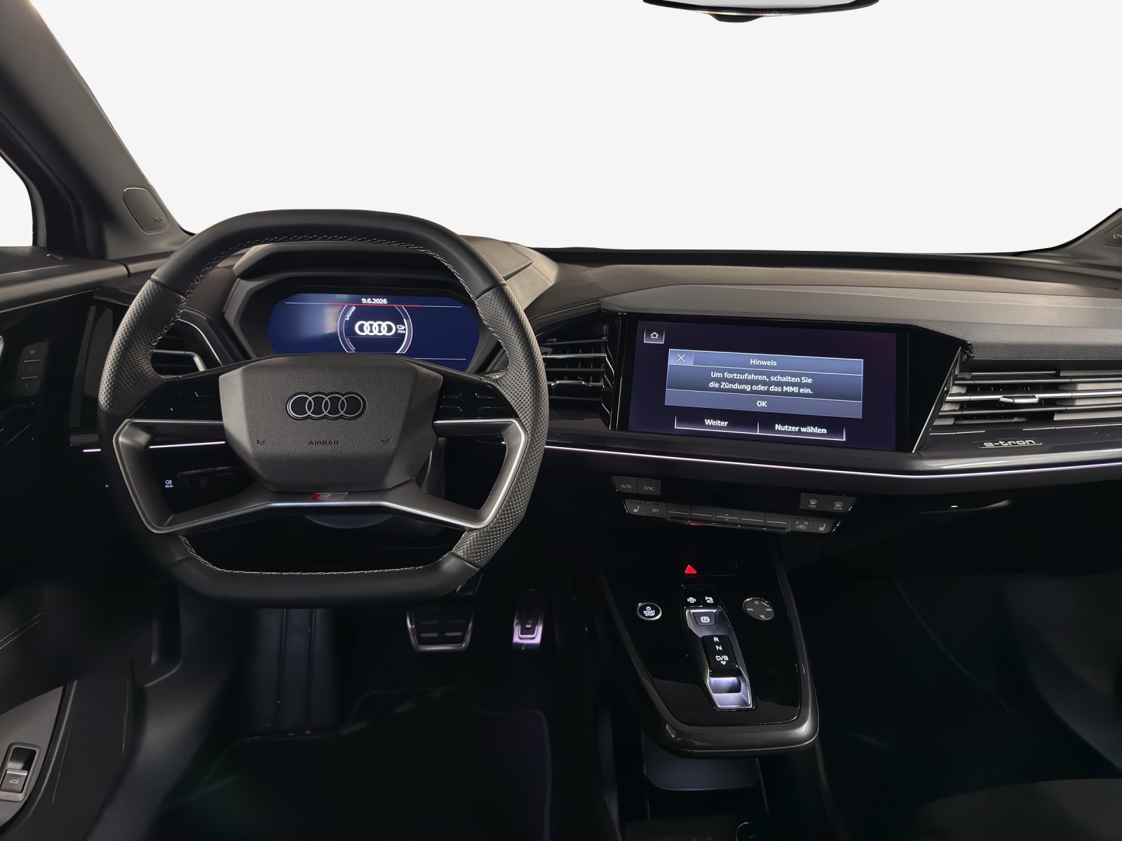 AUDI Q4 e-tron 45 Attraction quattro-image-8