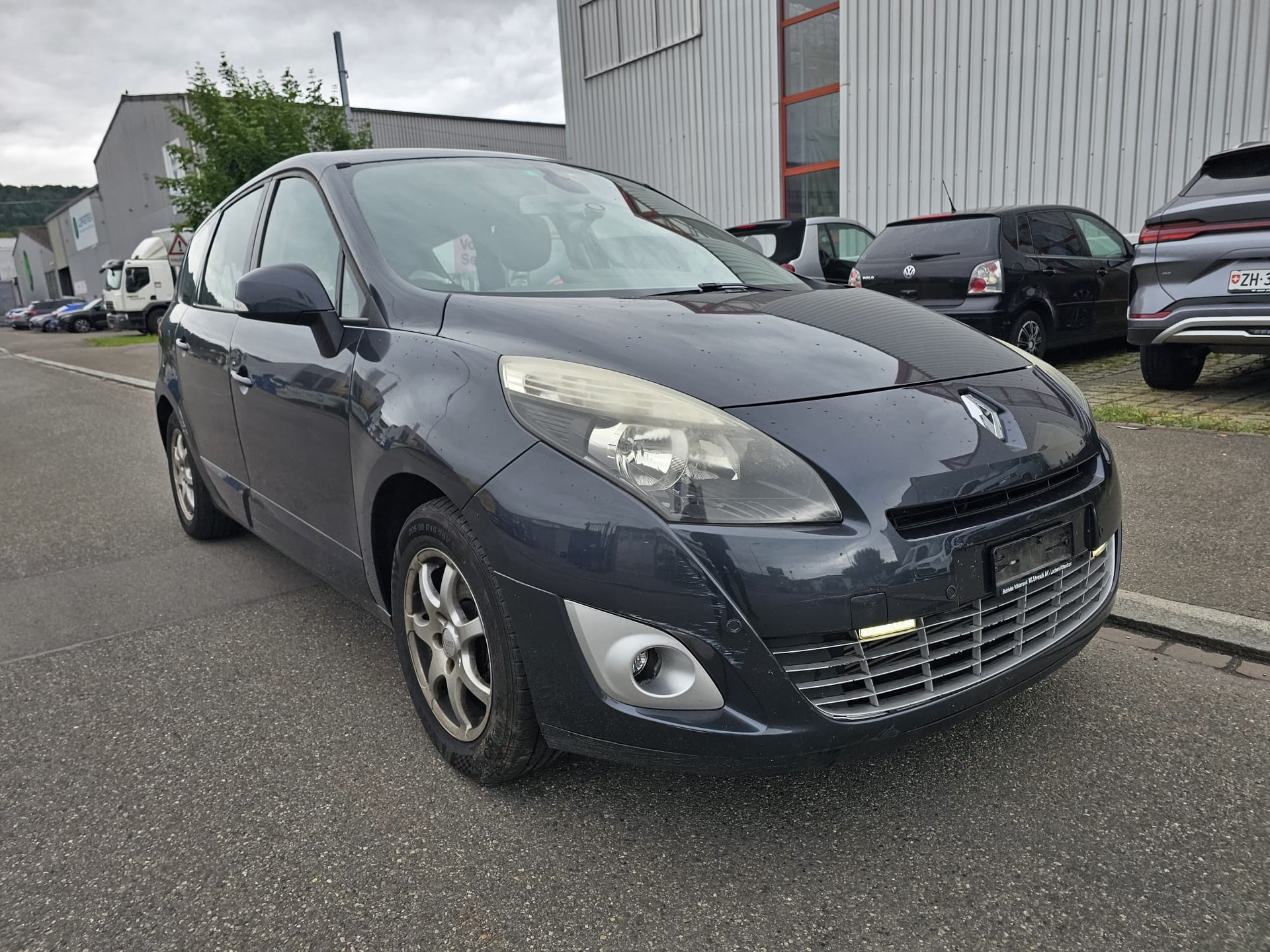 RENAULT Grand Scénic 1.4 16V Turbo Expression-image-2
