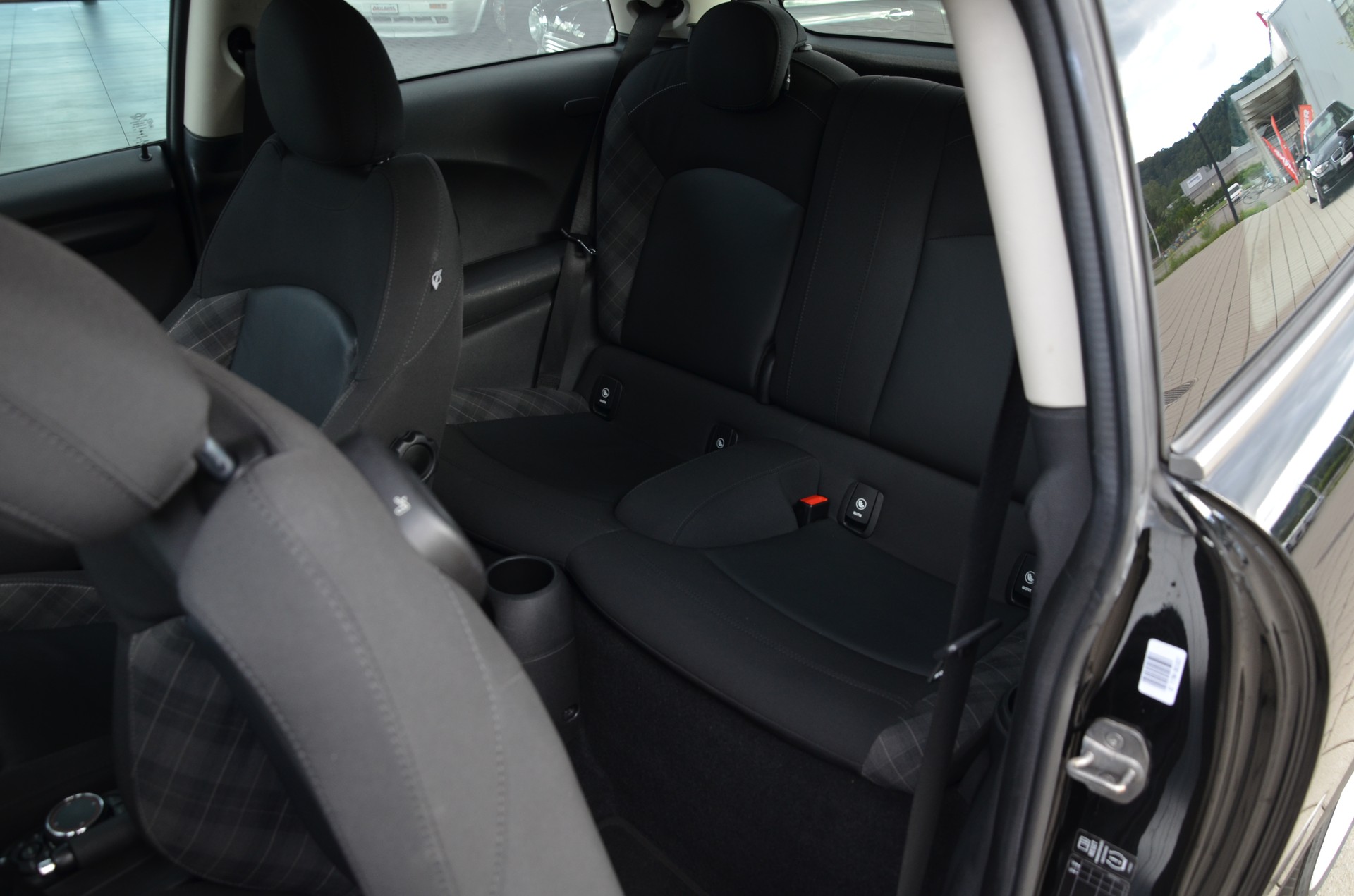 MINI Cooper*Ab MFK,1 Jahr oder 20'000km Garantie*-image-11