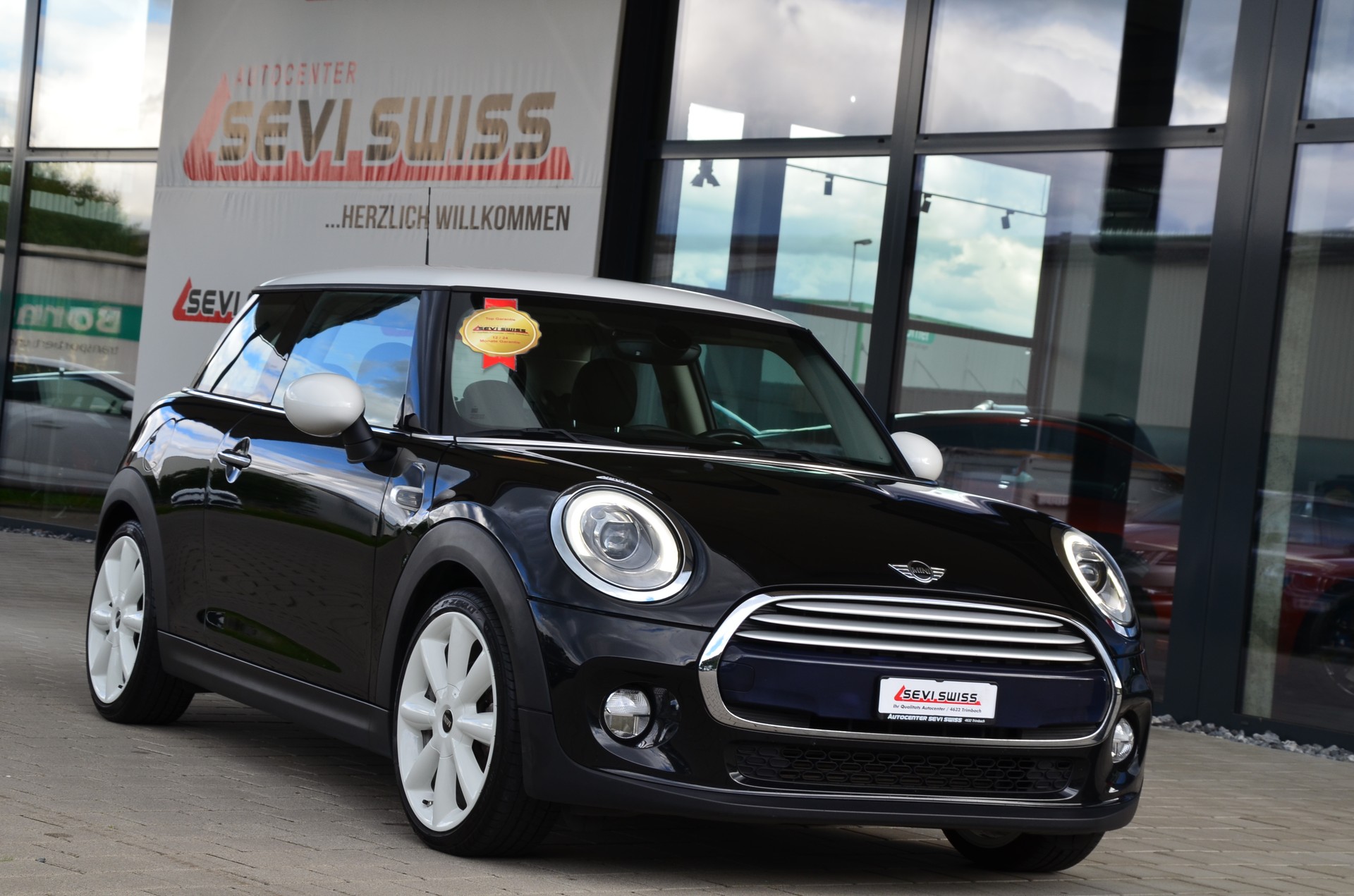MINI Cooper*Ab MFK,1 Jahr oder 20'000km Garantie*-image-0