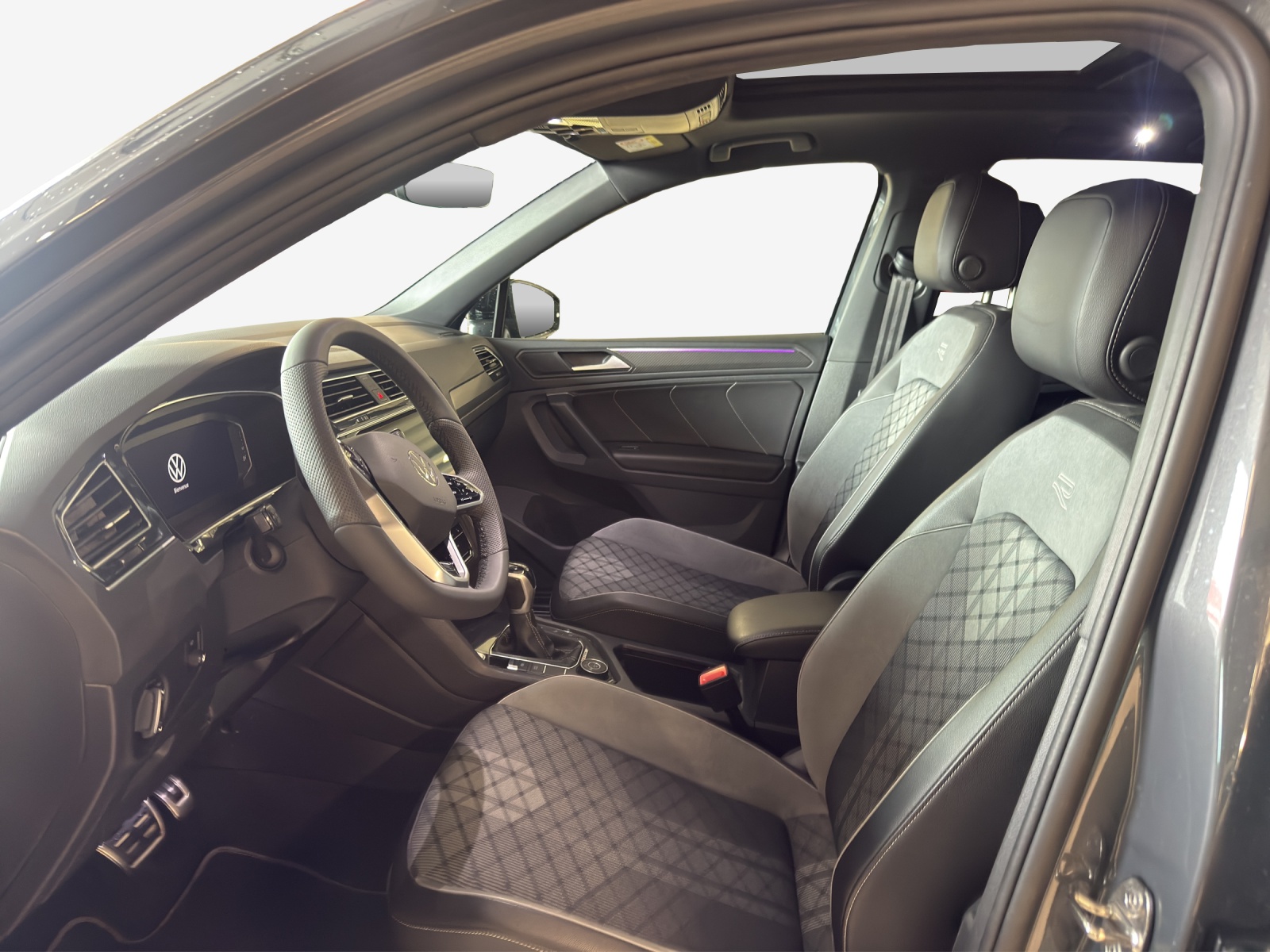 VW Tiguan 2.0TSI R-Line 4Motion DSG-image-7