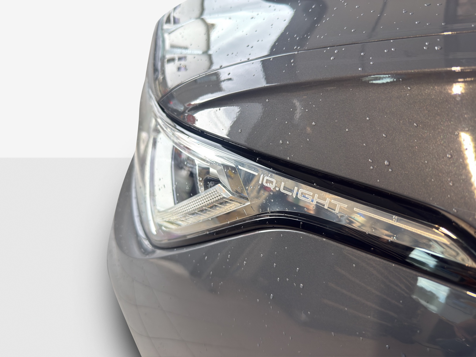 VW Tiguan 2.0TSI R-Line 4Motion DSG-image-15