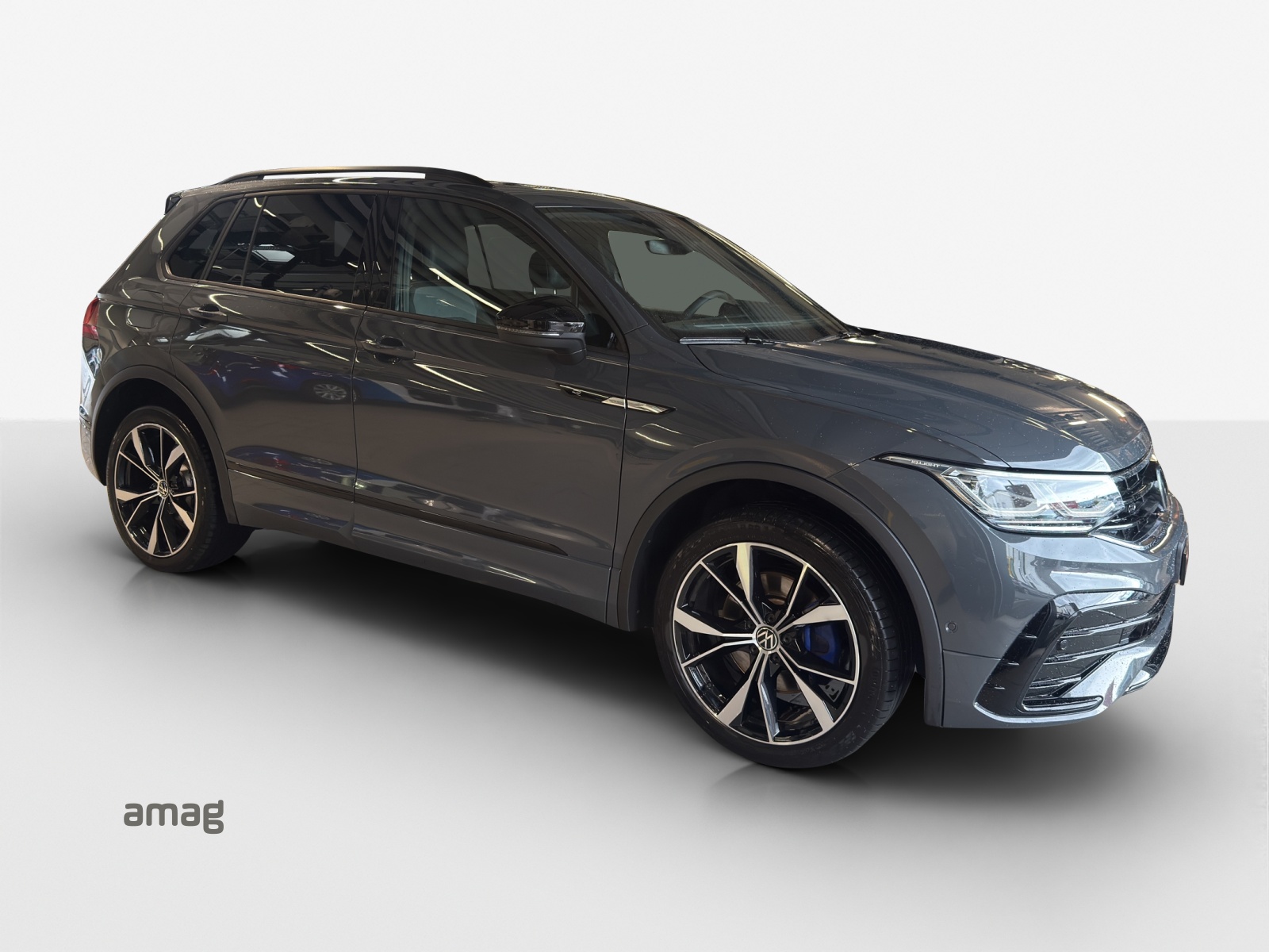 VW Tiguan 2.0TSI R-Line 4Motion DSG-image-5