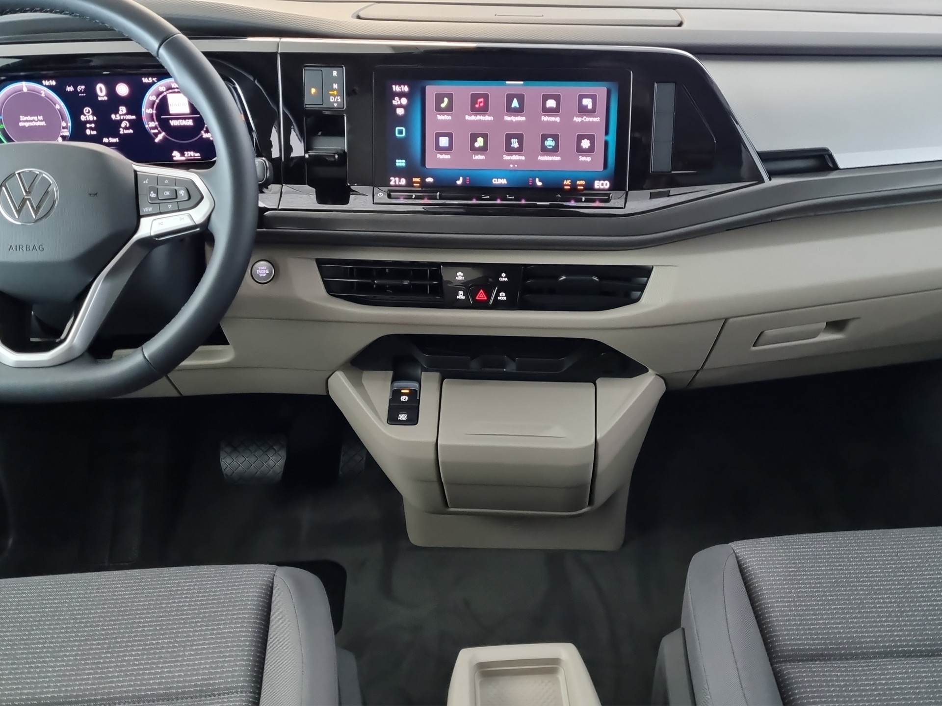 VW T7 Multivan 1.5 eHybrid Business 4Motion Lang-image-9