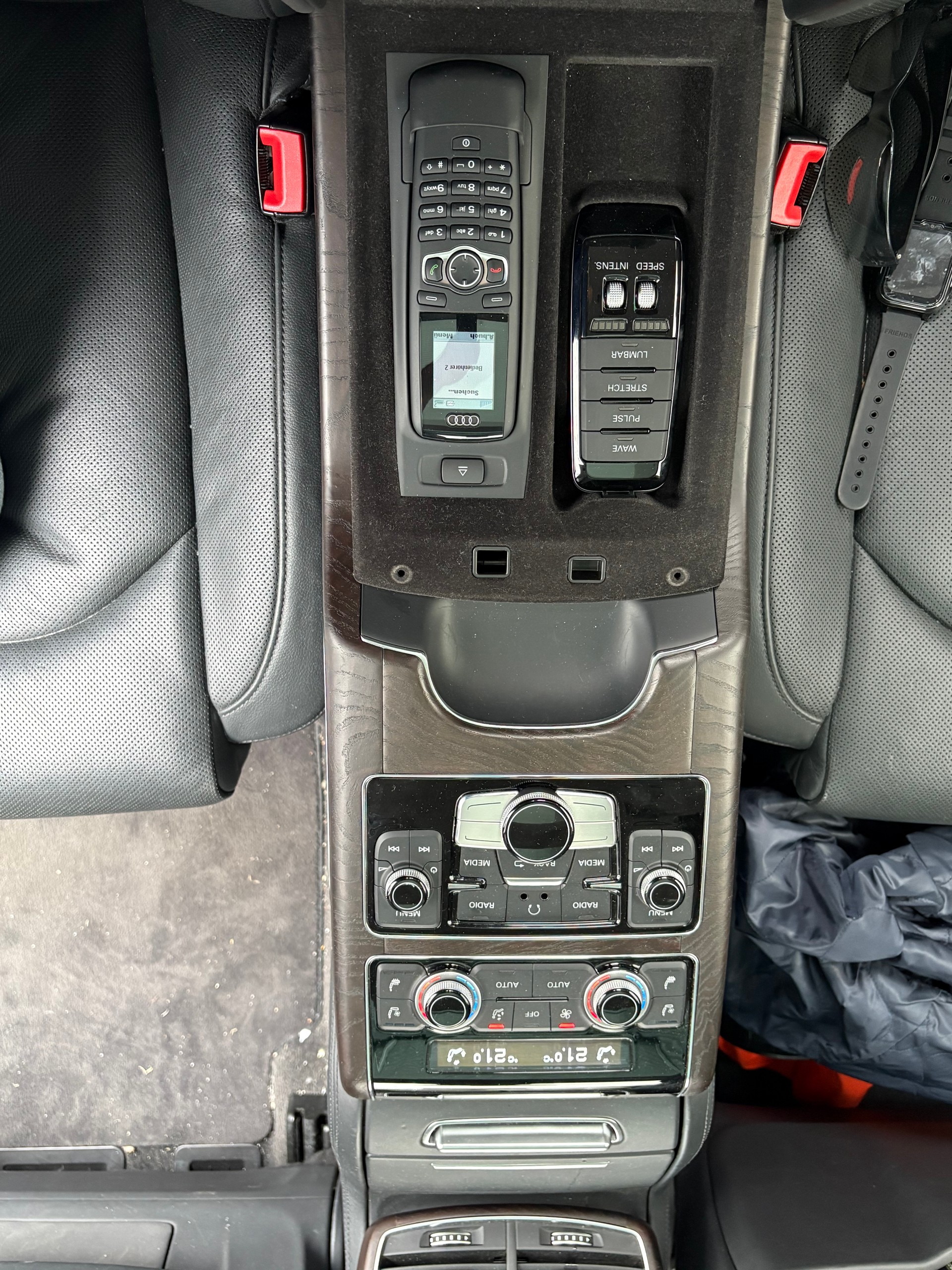 AUDI A8 L 3.0 TDI quattro tiptronic-image-13