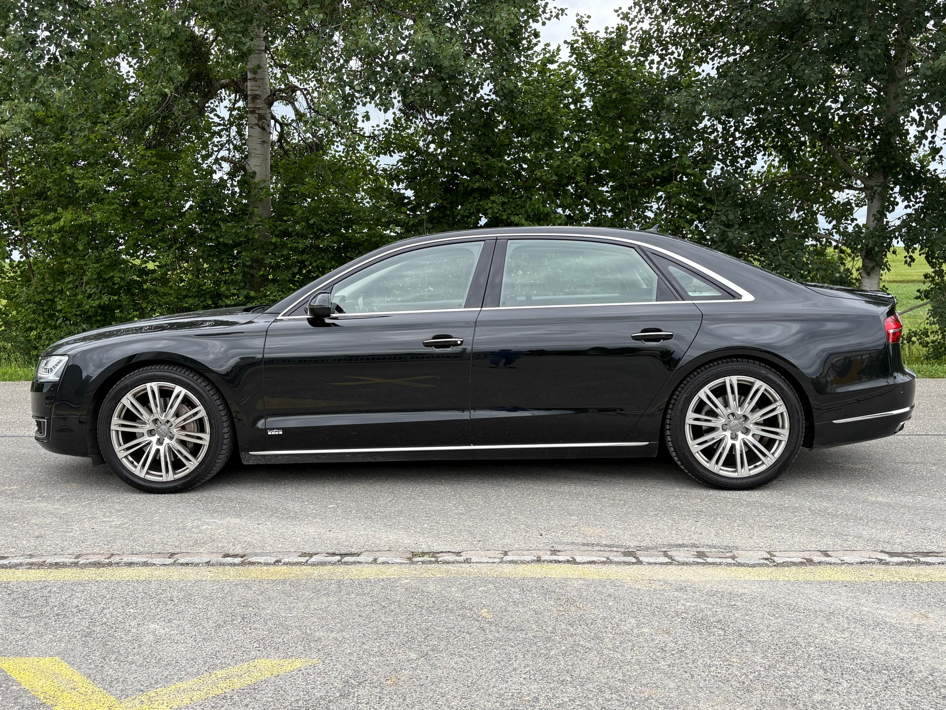 AUDI A8 L 3.0 TDI quattro tiptronic-image-3