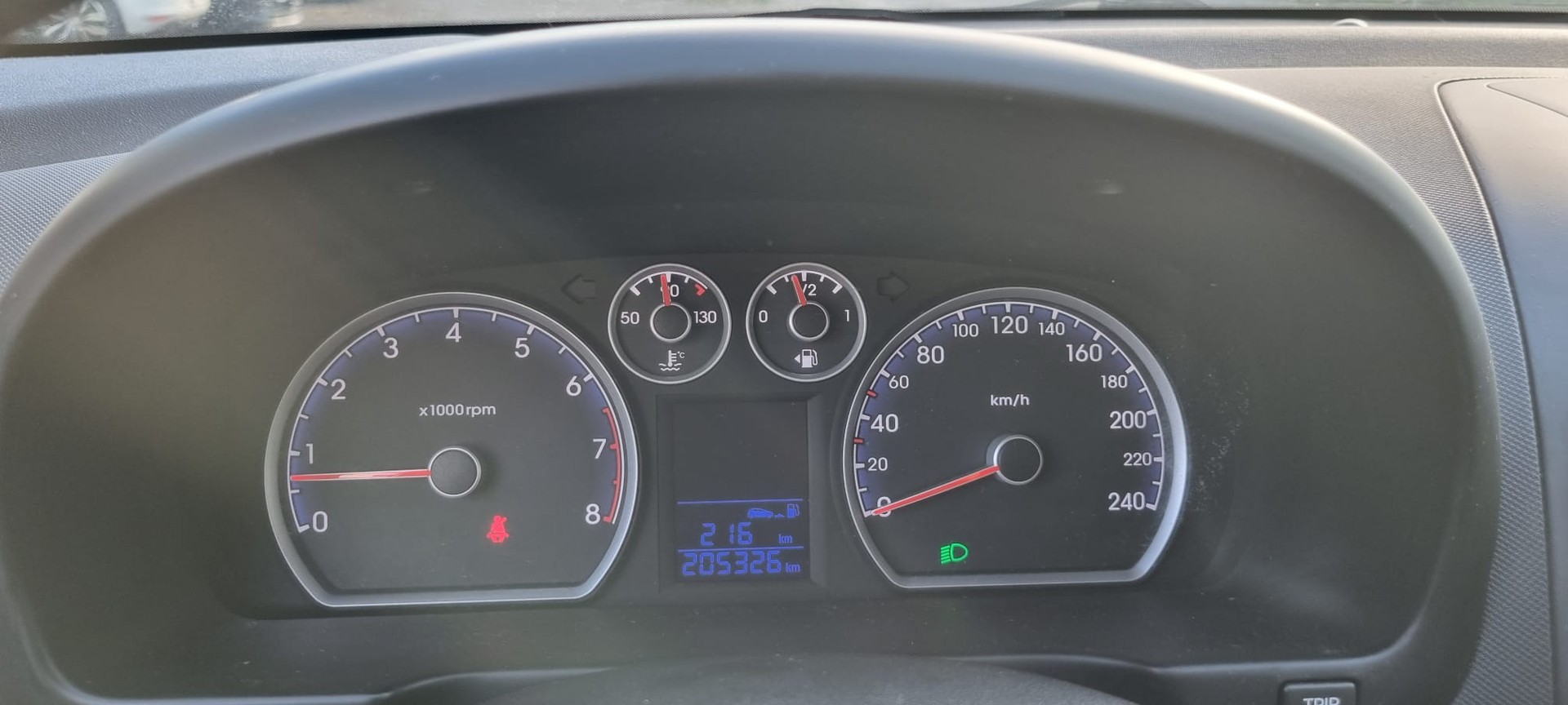 HYUNDAI i30 Wagon 1.6 Swiss Plus Edition-image-11