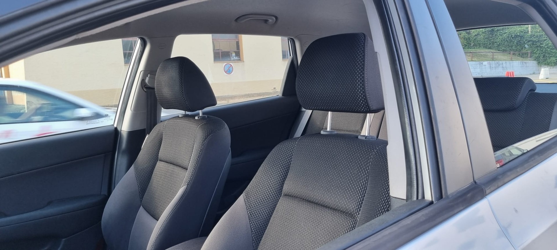 HYUNDAI i30 Wagon 1.6 Swiss Plus Edition-image-7