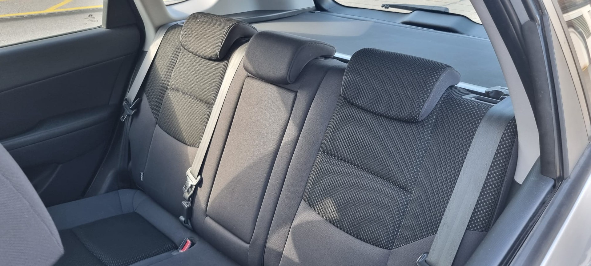 HYUNDAI i30 Wagon 1.6 Swiss Plus Edition-image-8