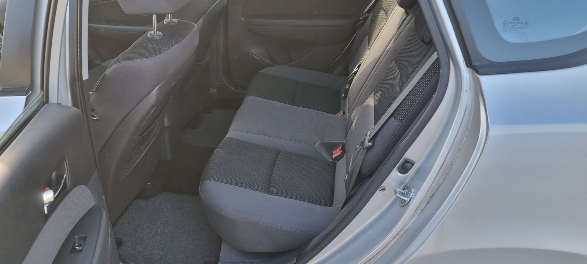 HYUNDAI i30 Wagon 1.6 Swiss Plus Edition-image-5