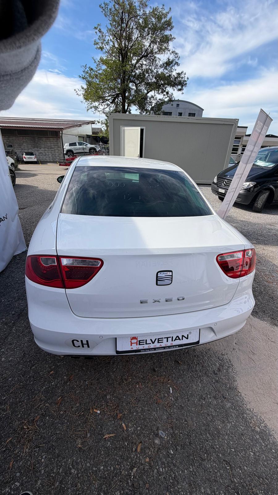 SEAT Exeo 1.8 TSI Style-showroom-element-3
