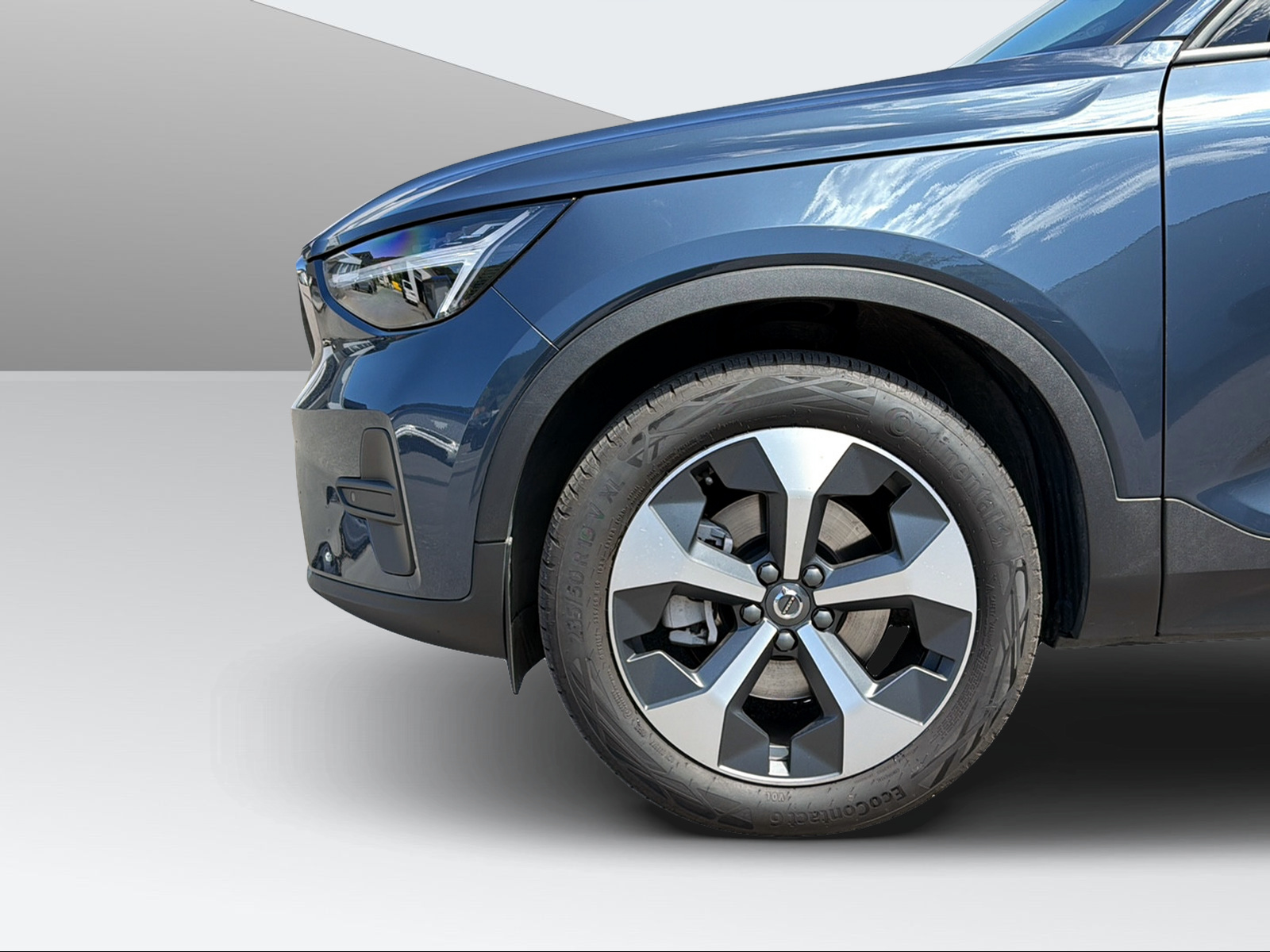 VOLVO XC40 2.0 B3 MH XCITE-image-8