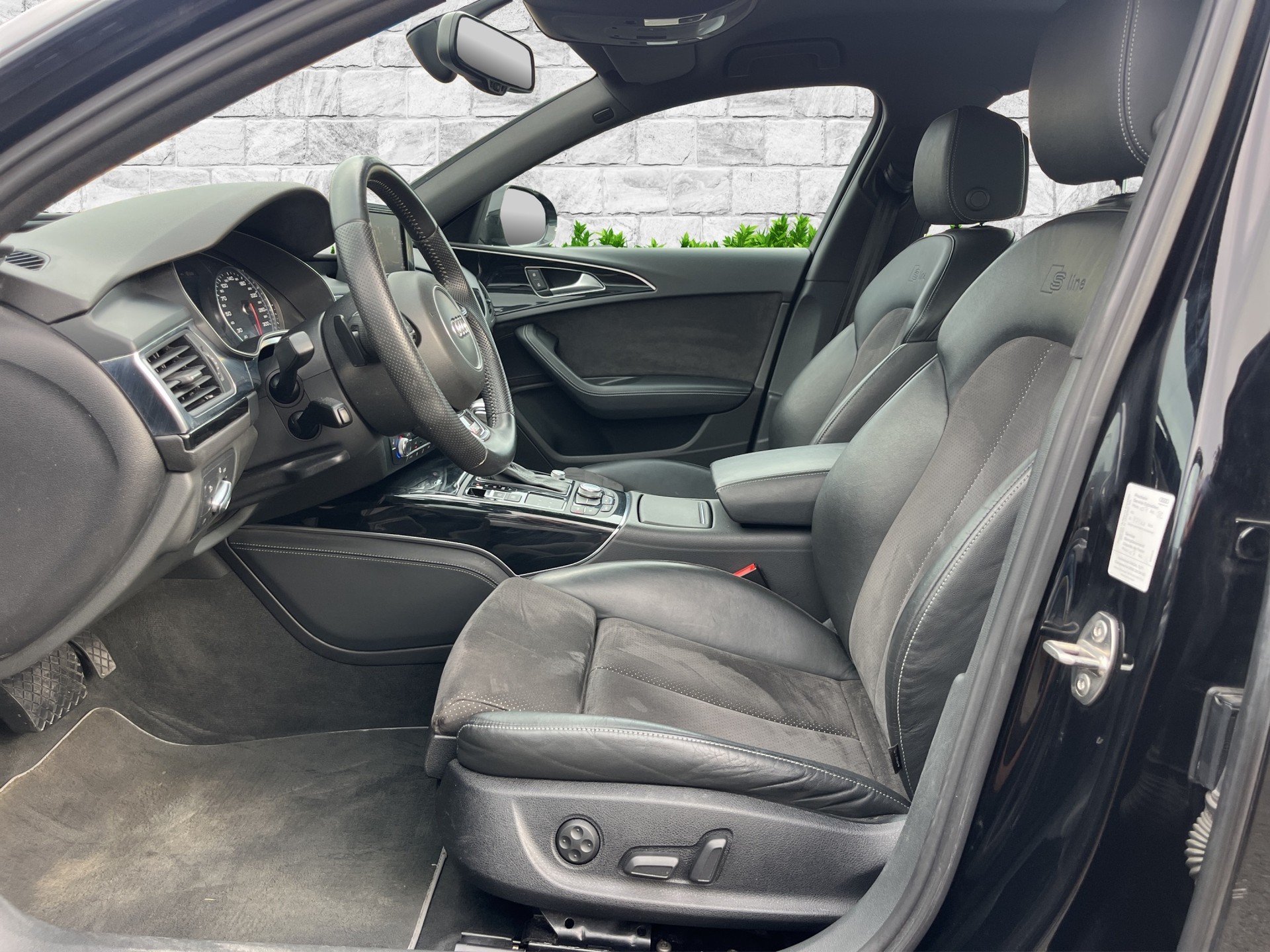 AUDI A6 Avant 3.0 BiTDI V6 quattro tiptronic-image-9