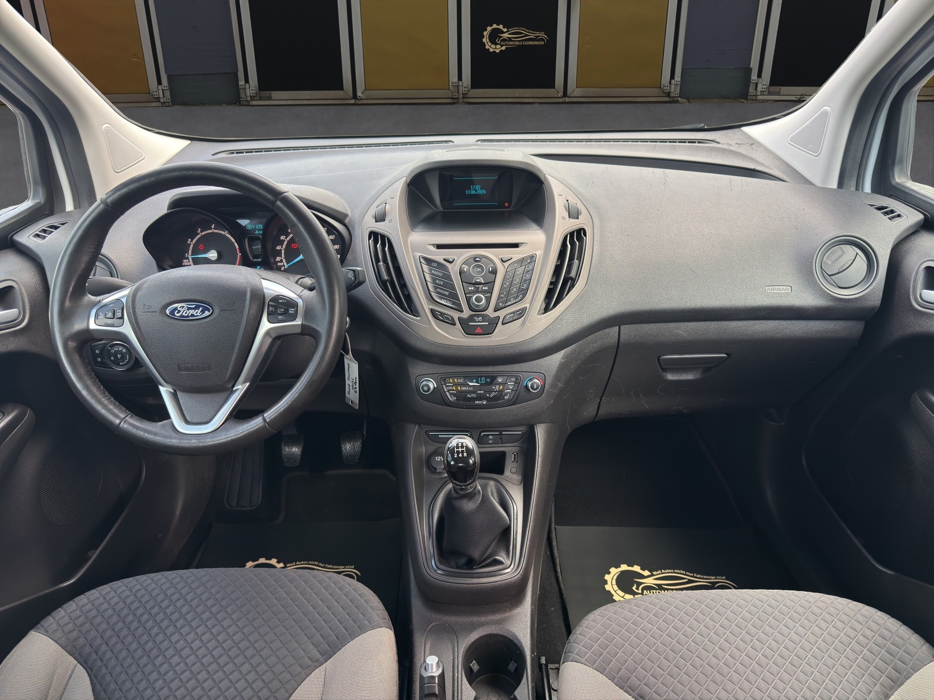 FORD Tourneo Courier 1.0 SCTi Trend-image-10
