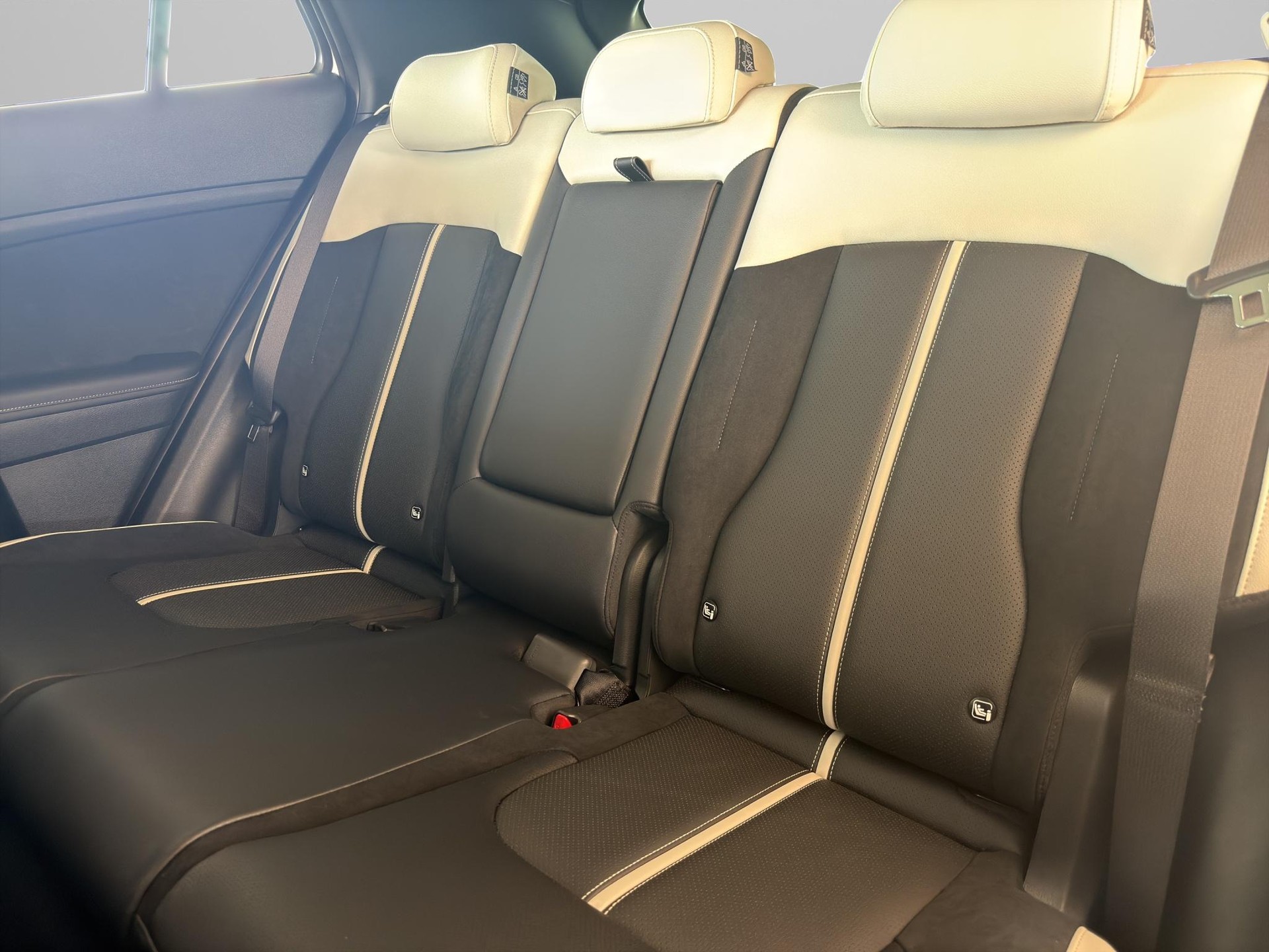 KIA Sportage 1.6 T-GDi GT-Line-image-11
