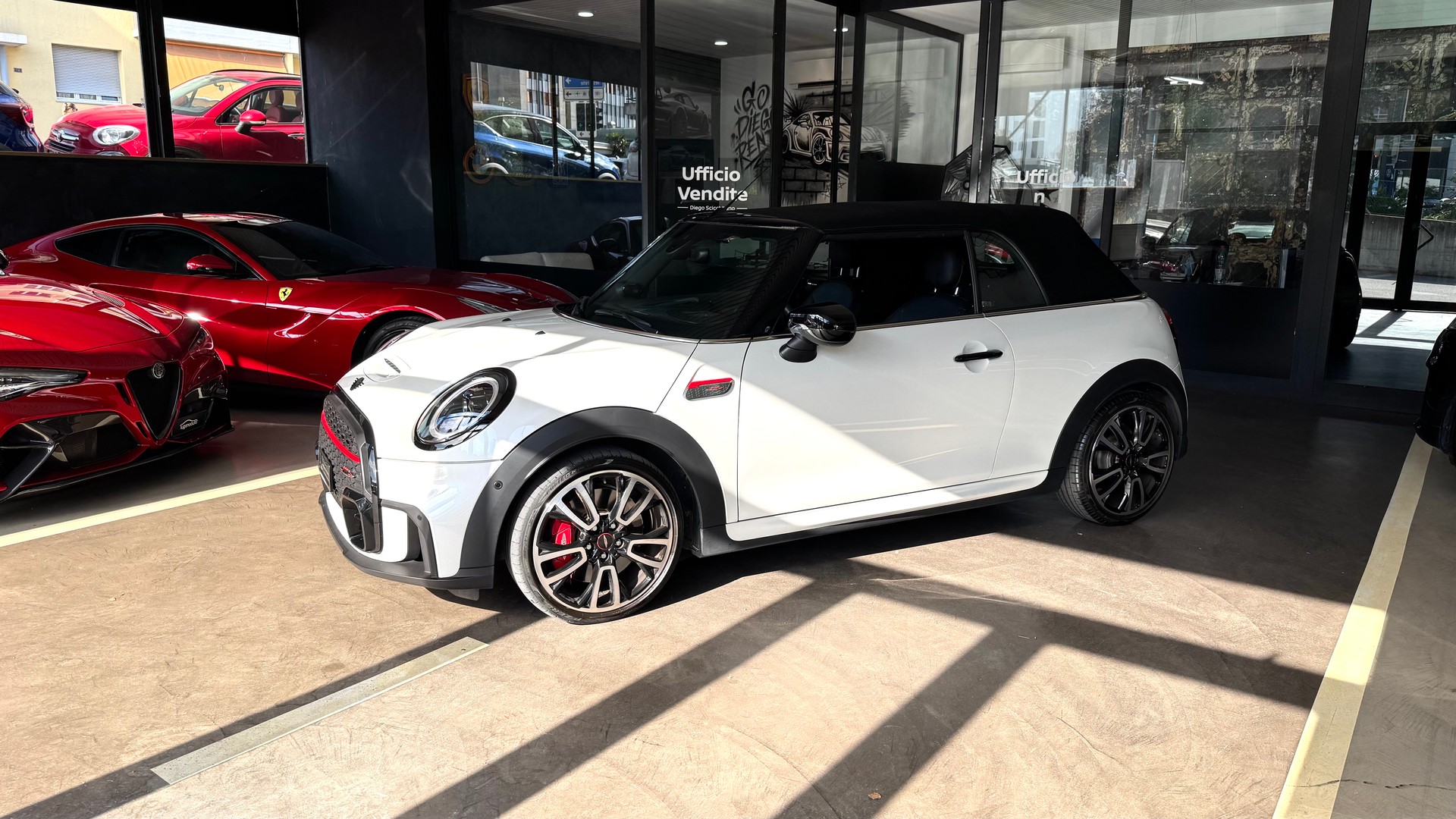 MINI Cooper John Cooper Works Cabriolet Steptronic-image-0