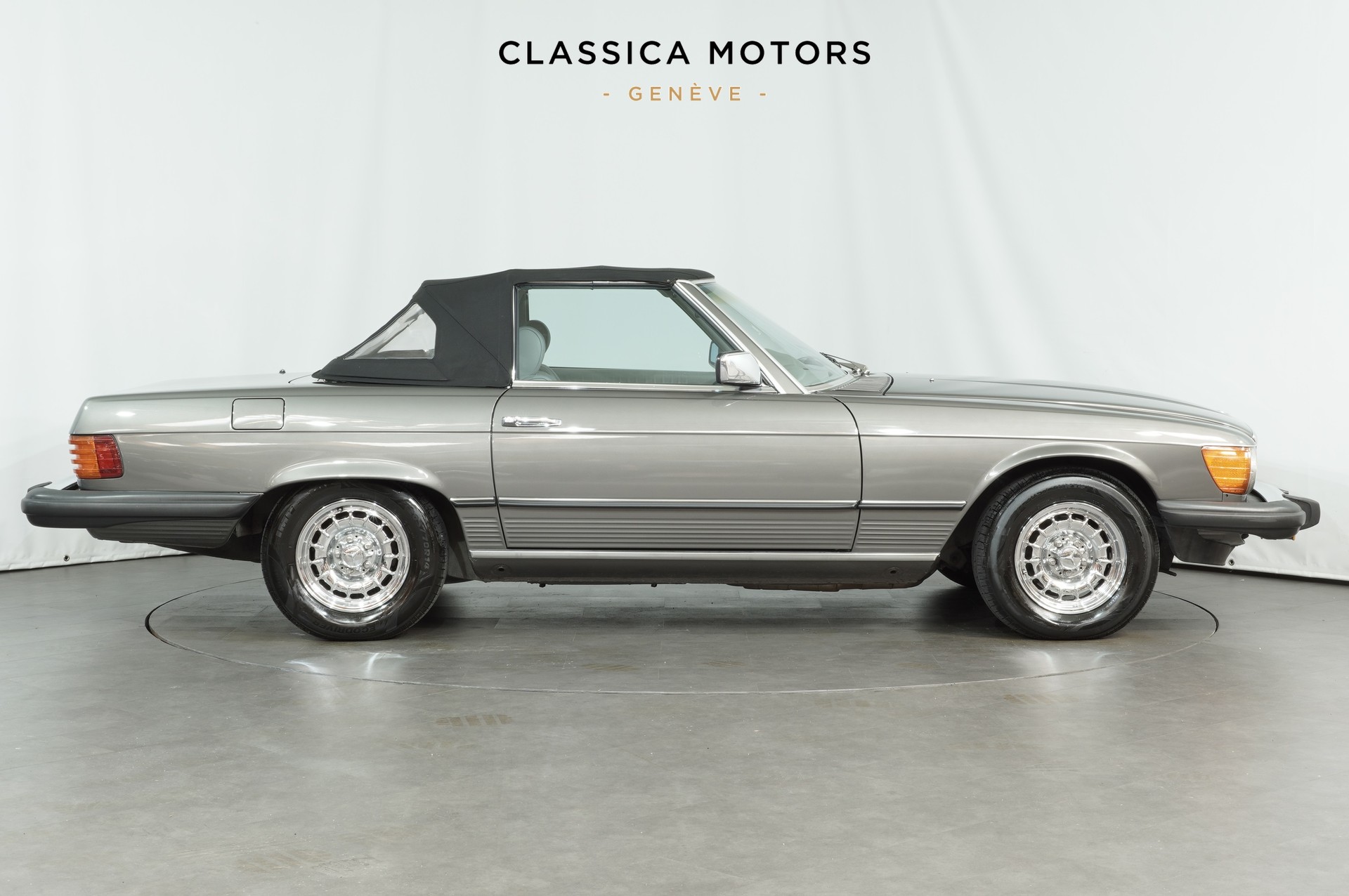 MERCEDES-BENZ 380 SL Automatic ( R107 )-showroom-element-3