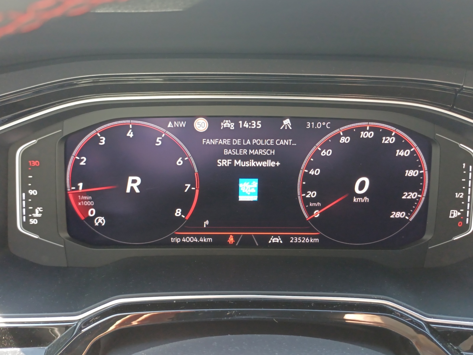 VW Polo 2.0 TSI GTI DSG-image-15
