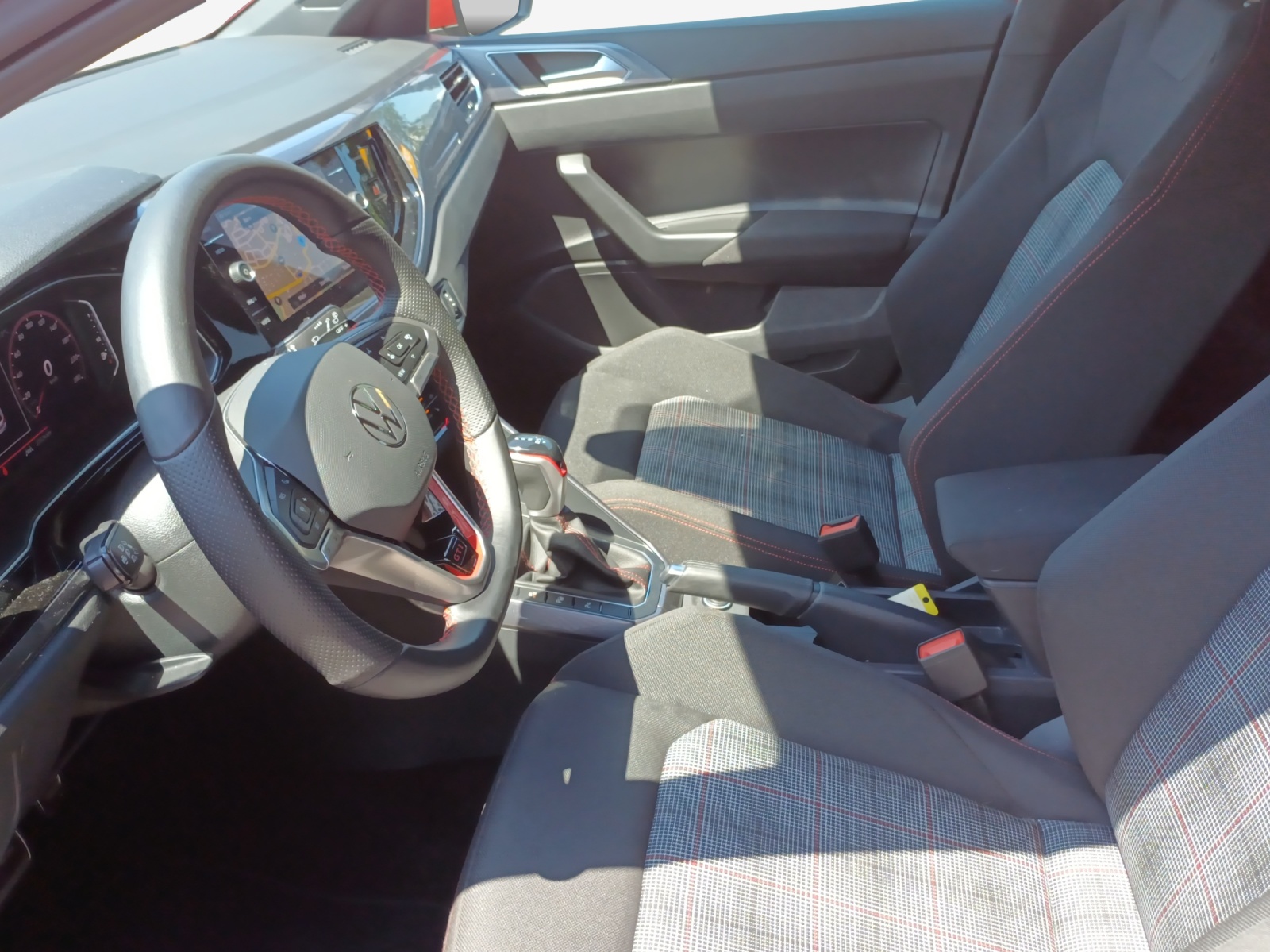 VW Polo 2.0 TSI GTI DSG-image-7